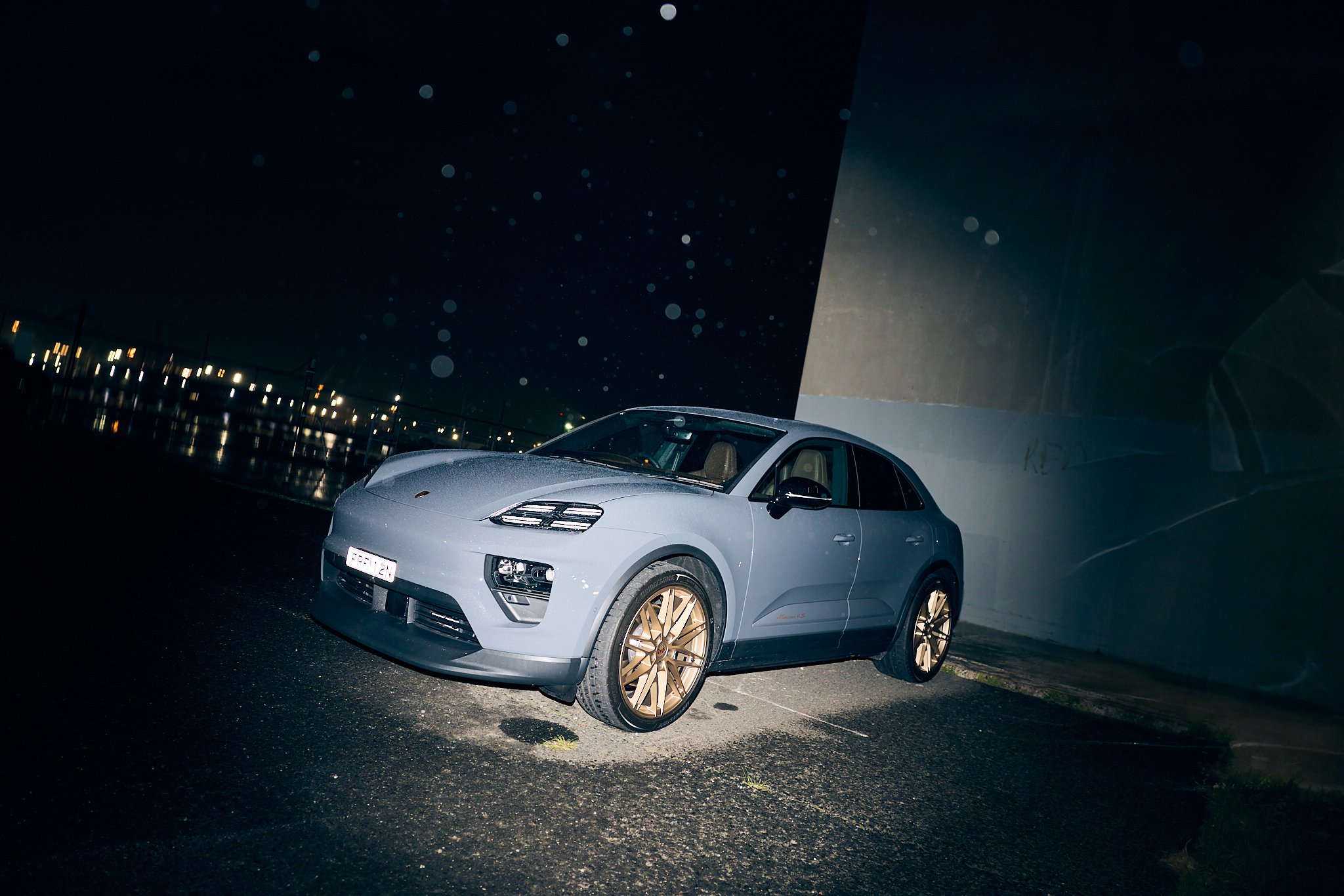 Porsche x Peter Bol_Ari Gelgec32.jpg