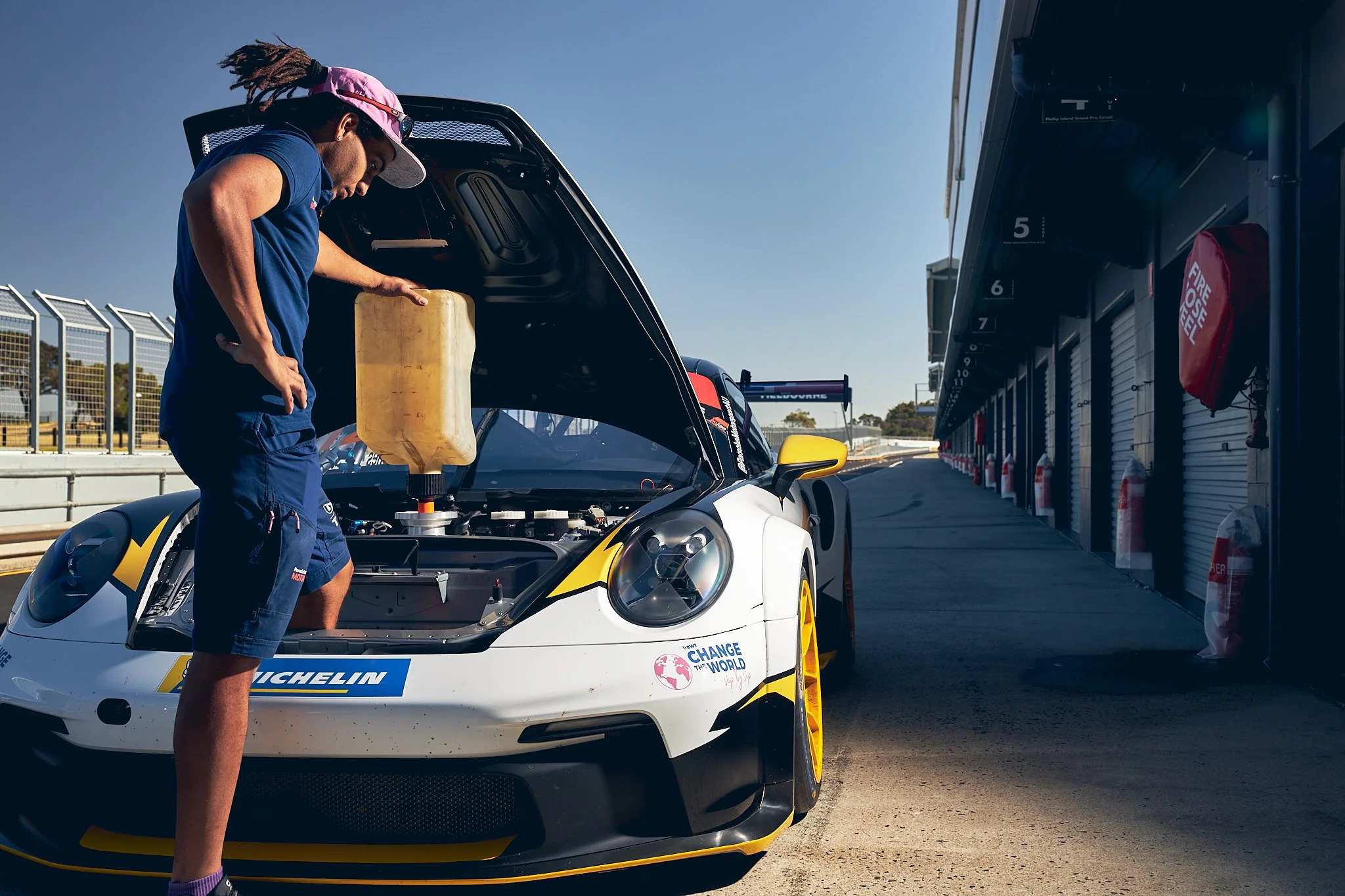 Porsche Motorsport_Ari Gelgec_11.jpg