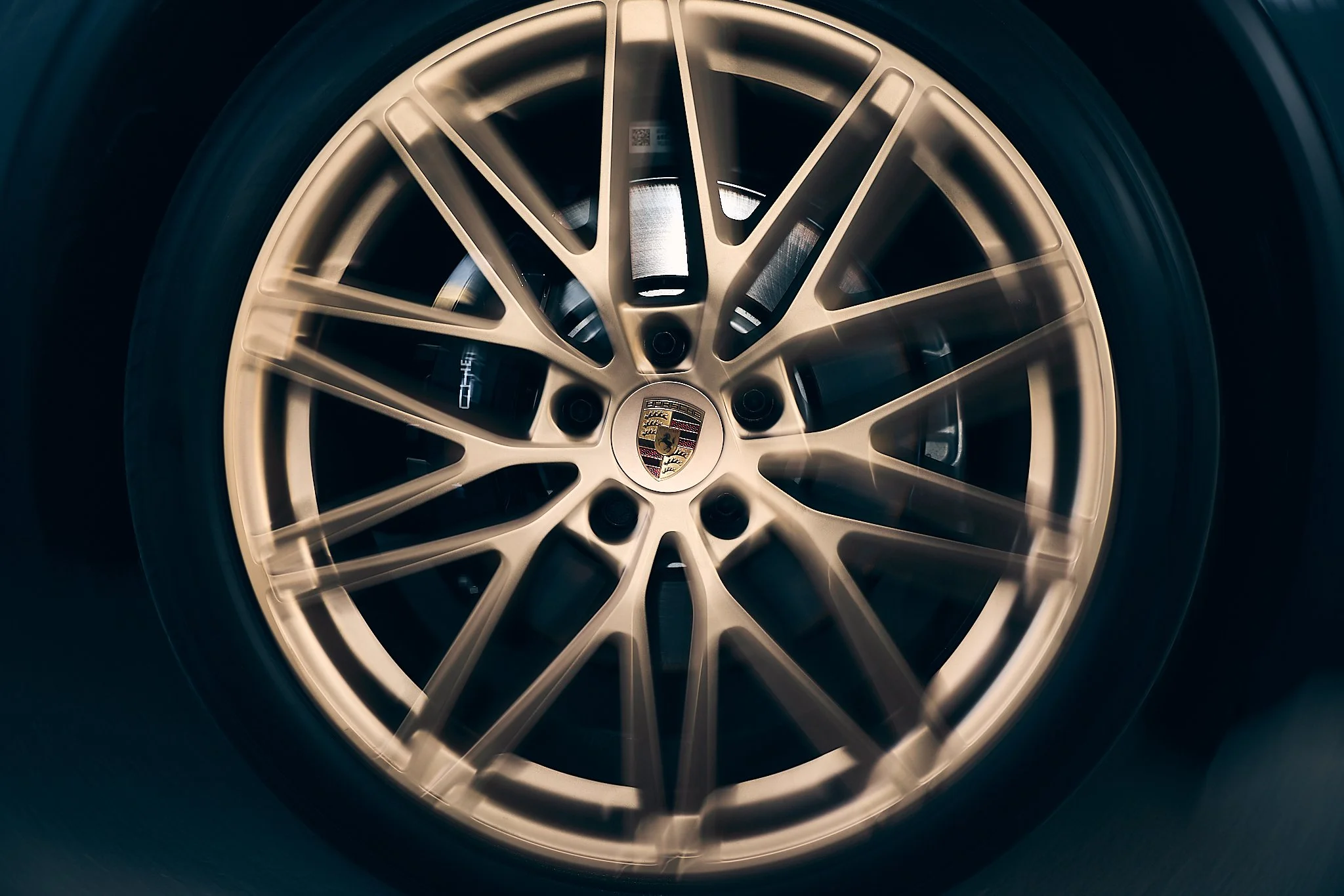 Porsche x Peter Bol_Ari Gelgec42.jpg