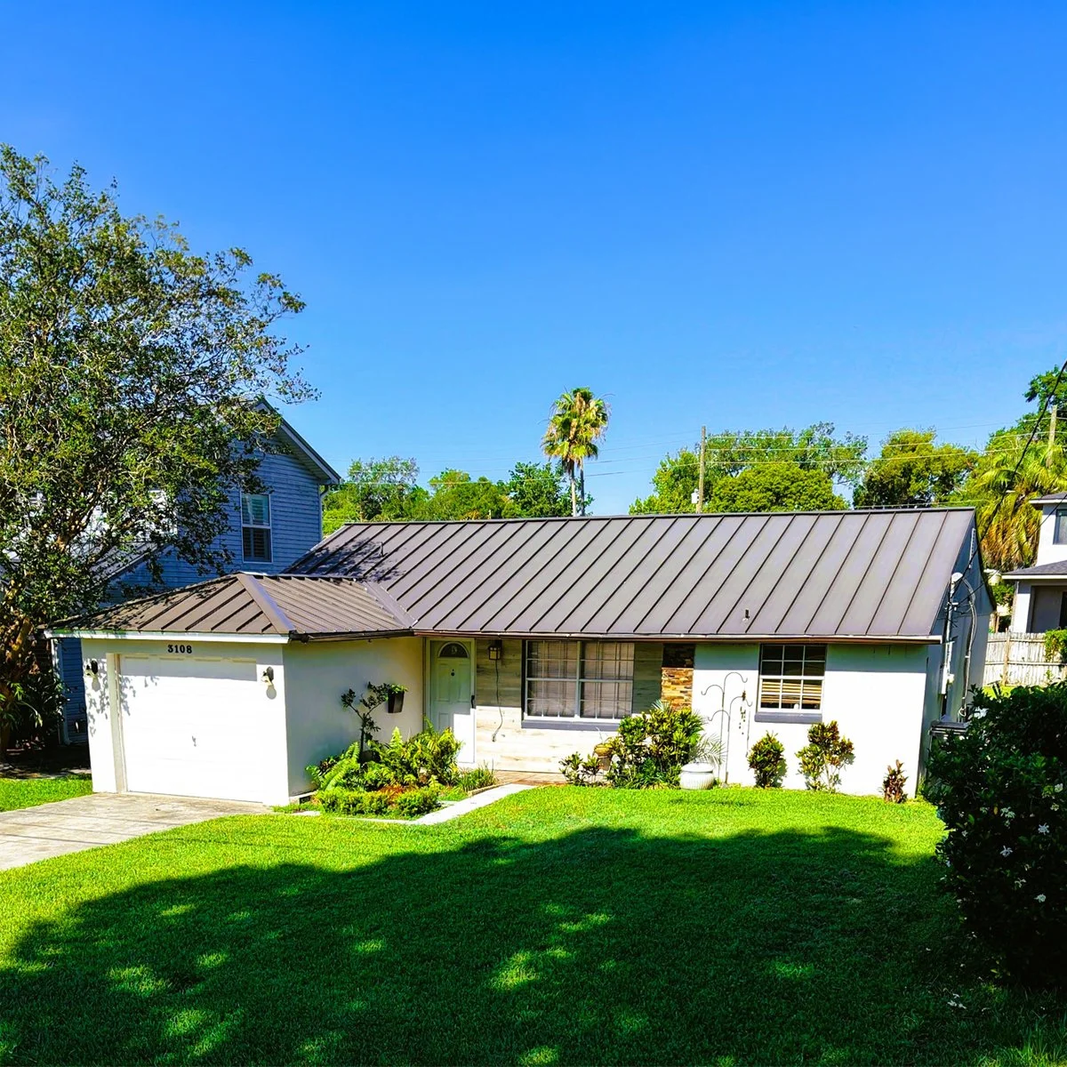 SMALL HOUSE 2.jpg