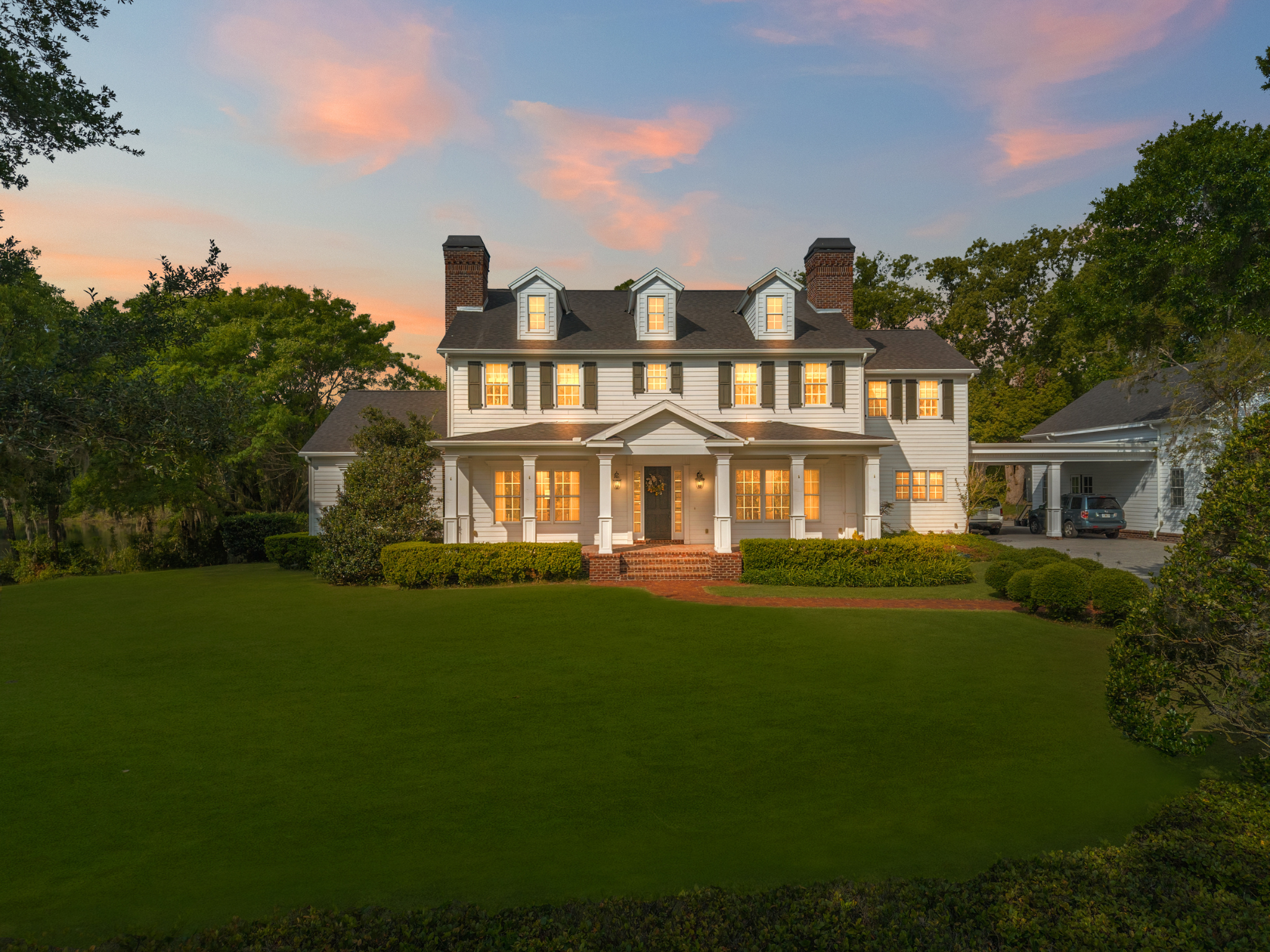 Lake Catherine White House 2.png