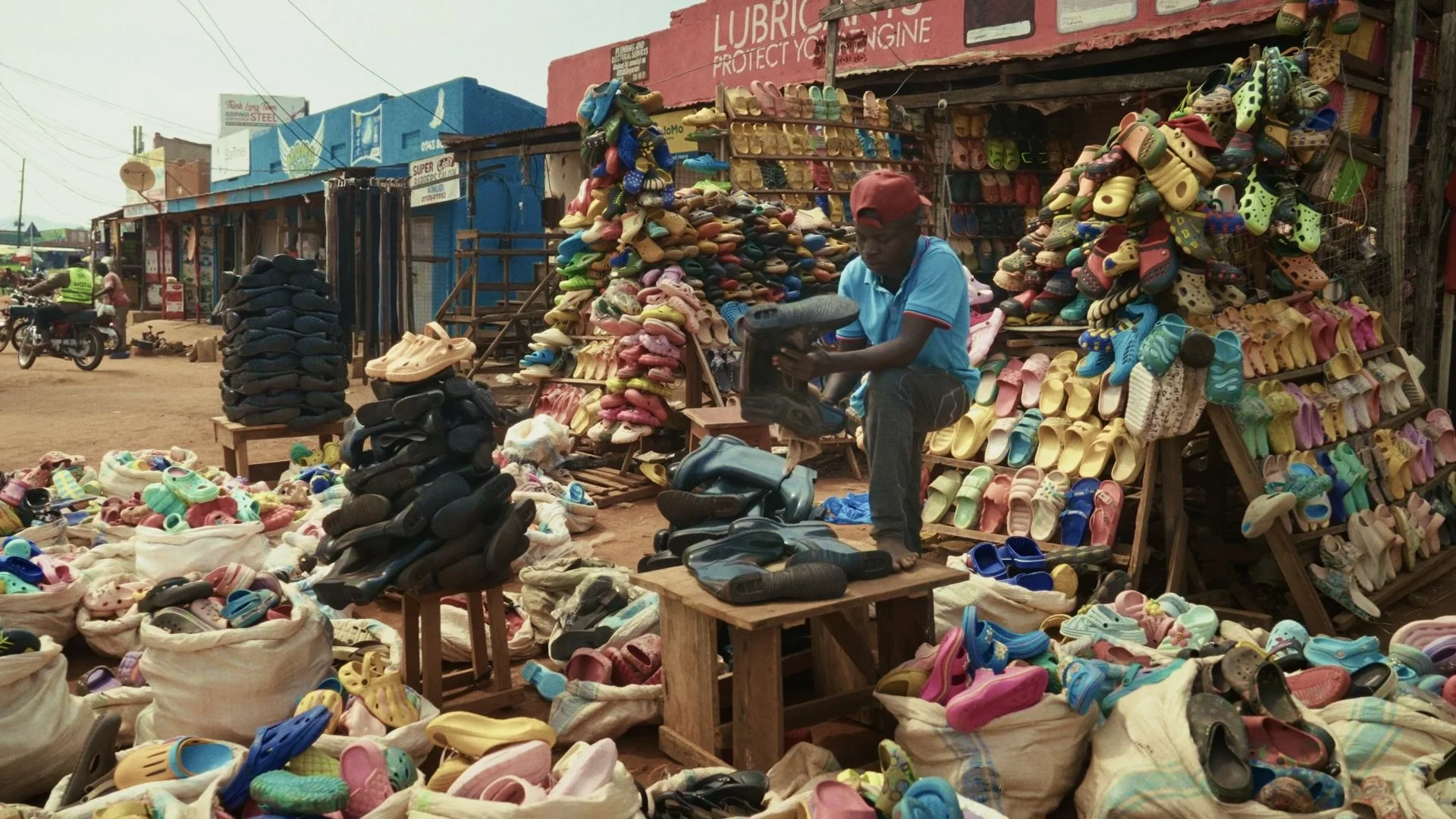 DAINESE x Medici con l'Africa CUAMM