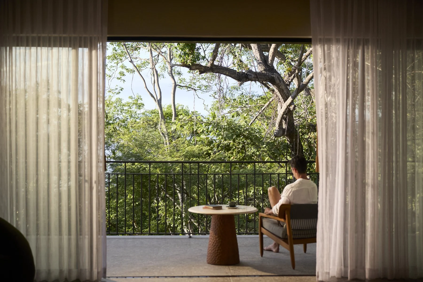 2025_WALDORF_ASTORIA---AWAKENING---06277.jpg