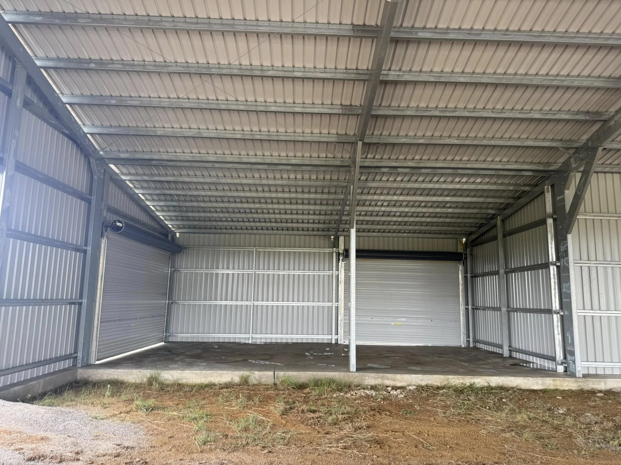 RR INSIDE 5.jpg