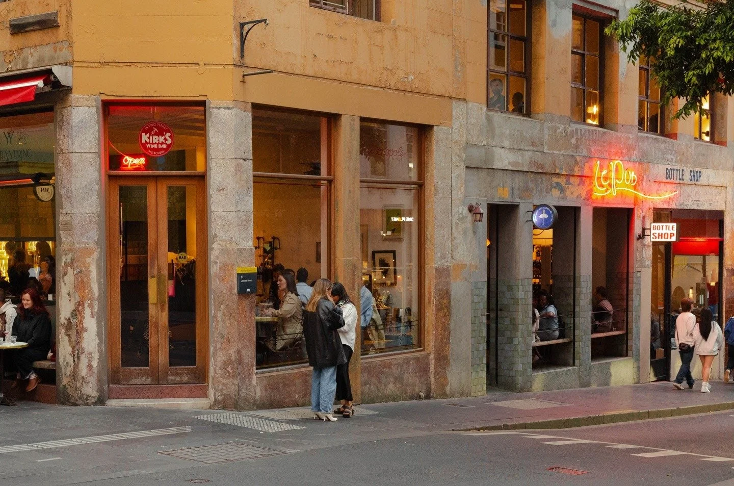French Saloon / Kirks Wine Bar / le Pub
