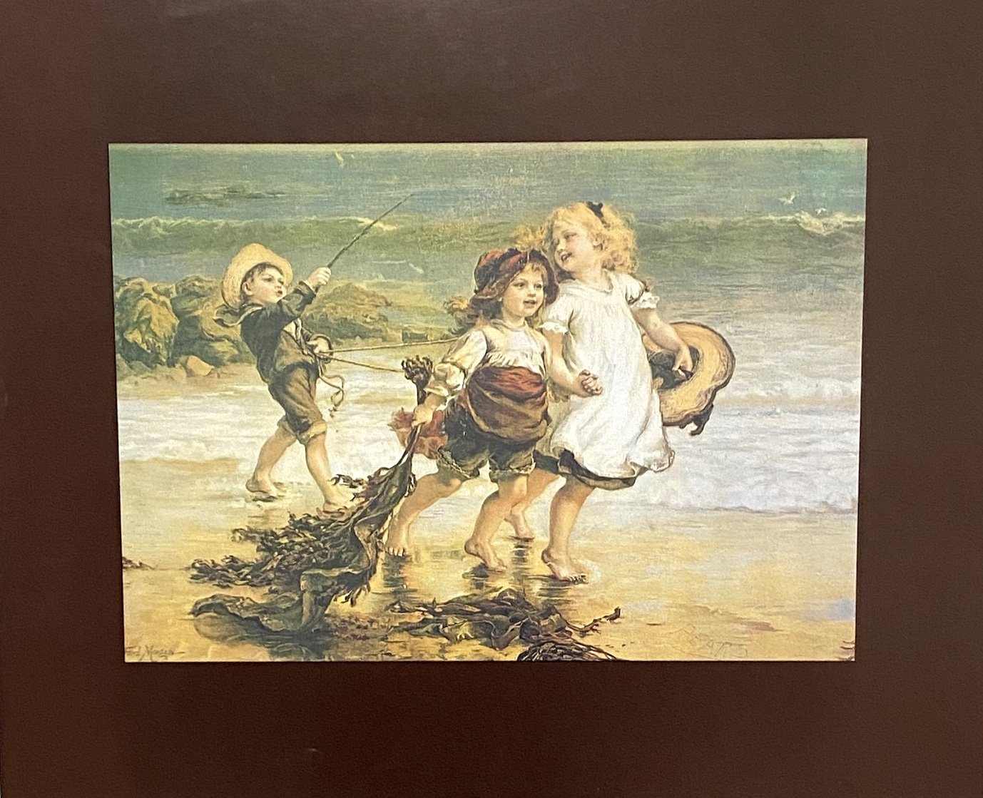 Fred Morgan-ChildrenOnBeach2.jpg