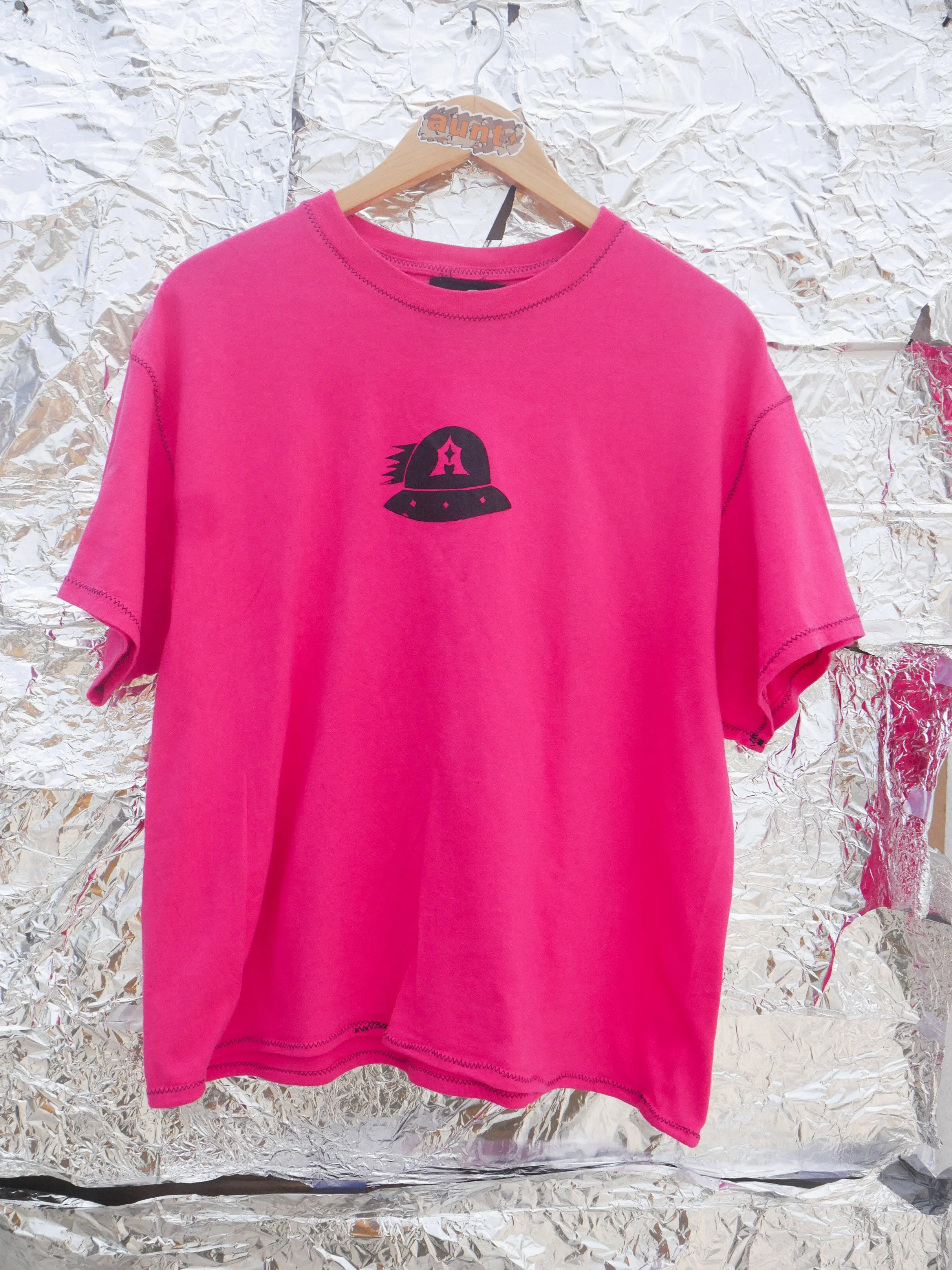 Spaceship Aunt Tee - Pink
