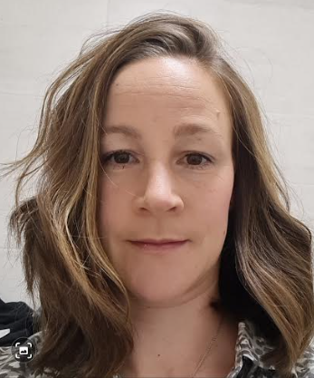 Headshot of Lisa Priest