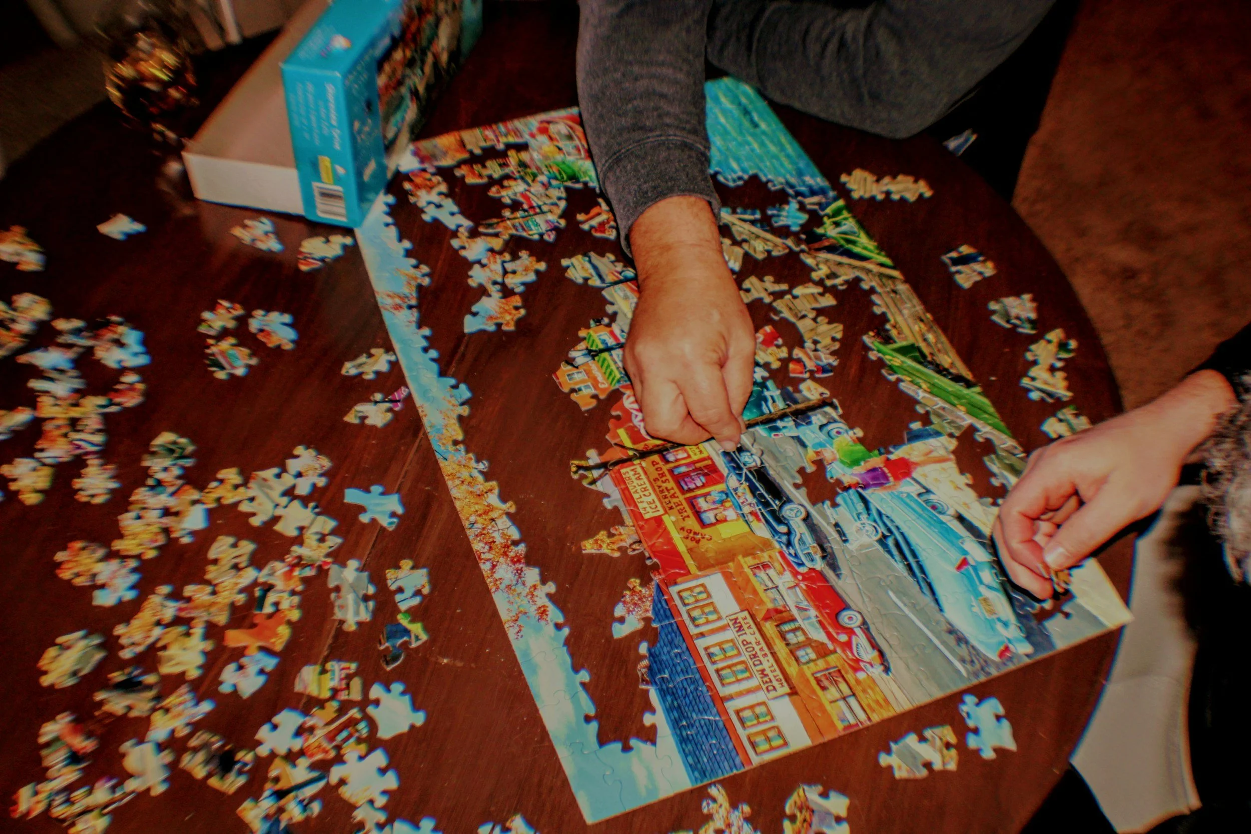 THE ART OF JIGSAW PUZZLES (or life)