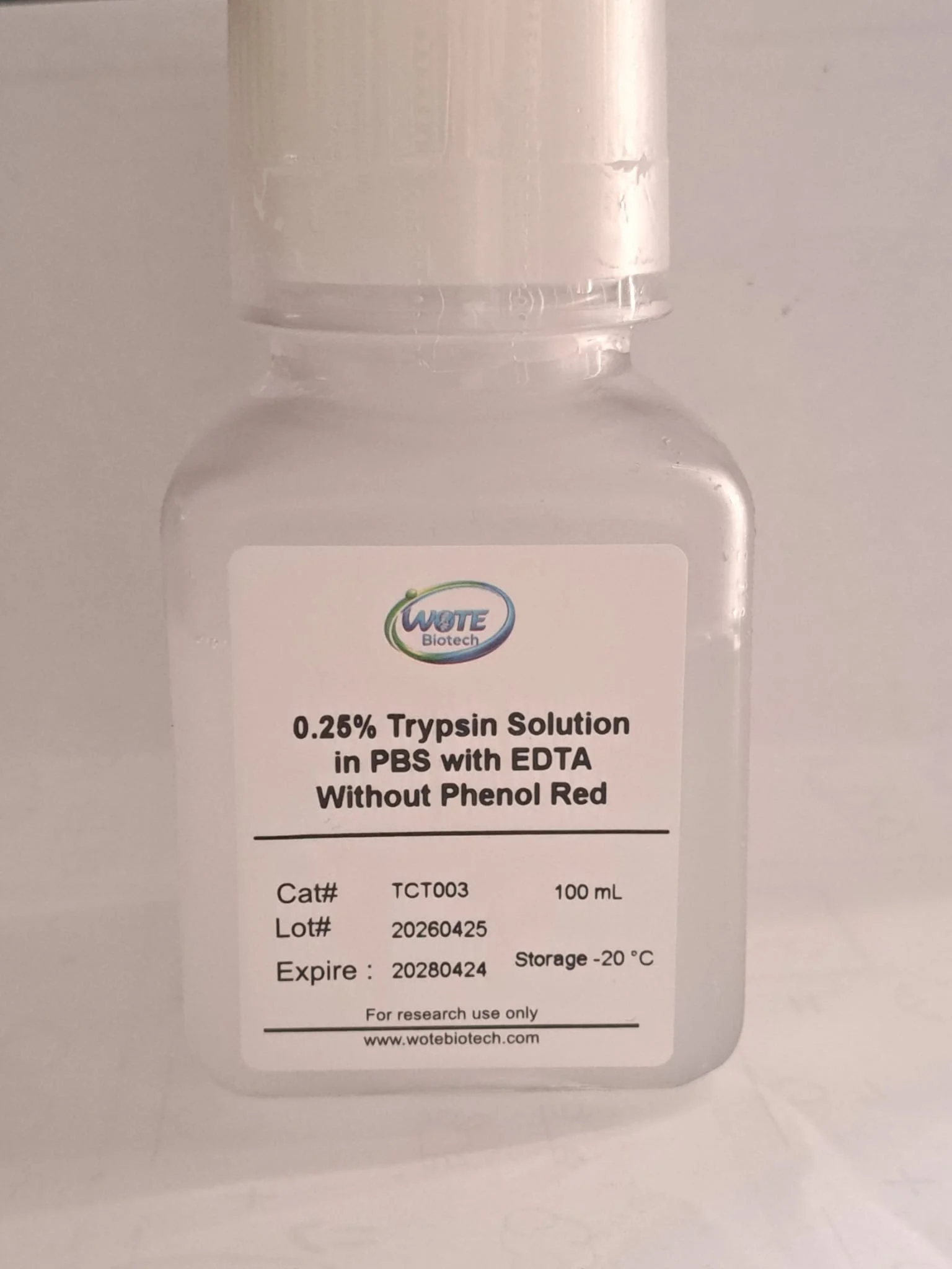 TCT003 -  0.25% Trypsin Solution in PBS with EDTA Without Phenol Red