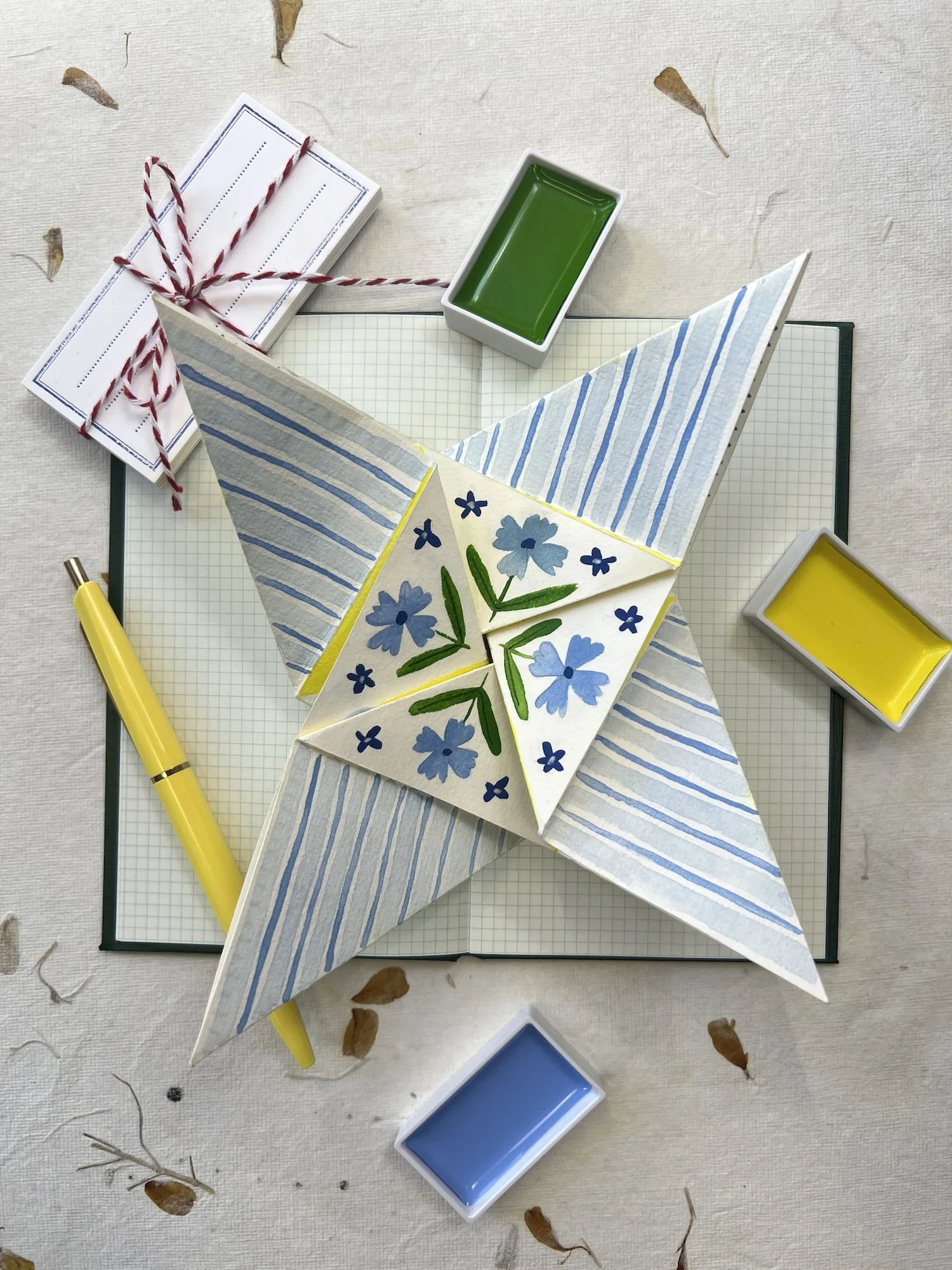 May 16, 2026  Paint A Victorian Puzzle Purse