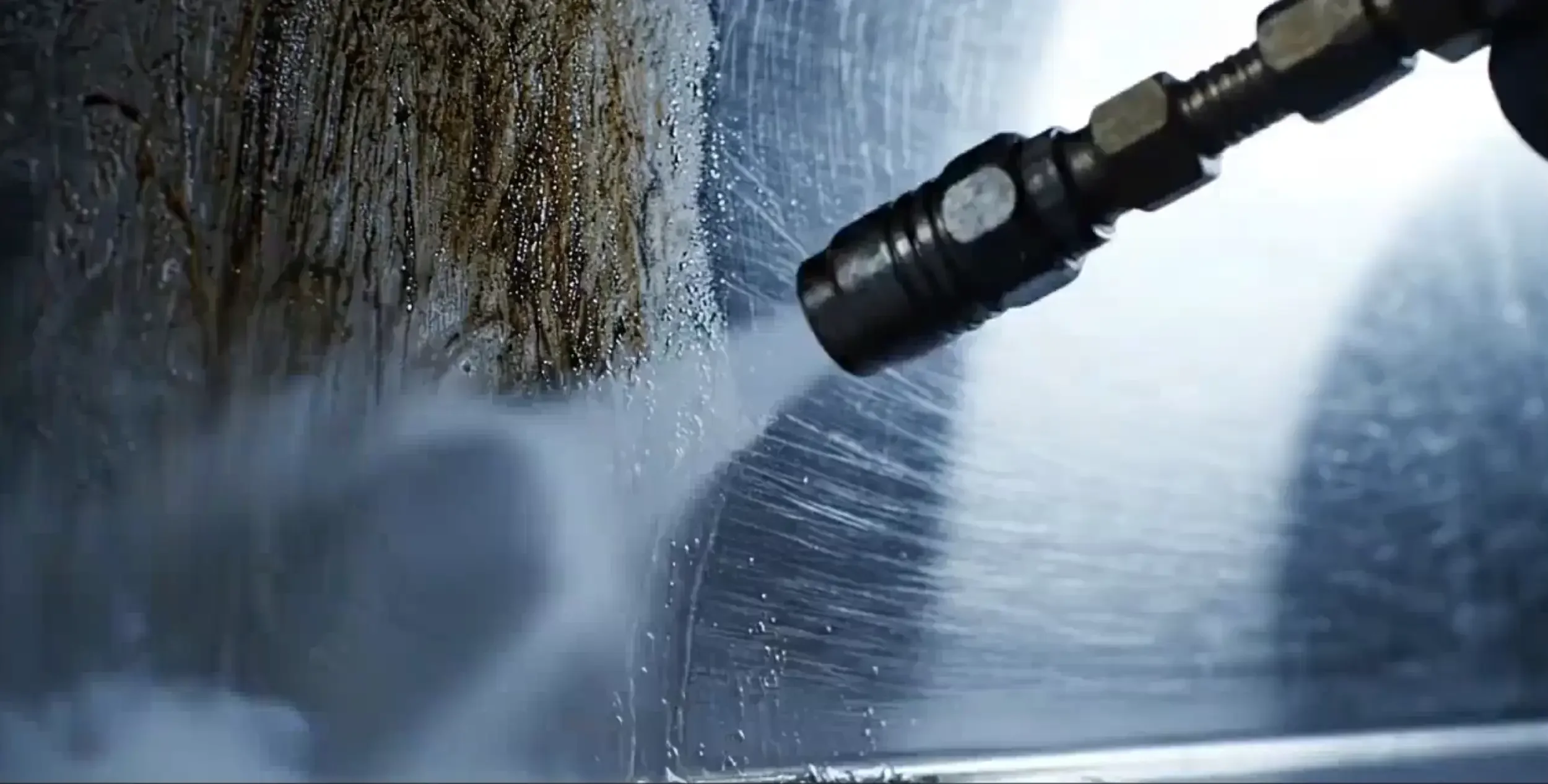 Dry Ice Blast Cleaning on Stainless Steel.webp