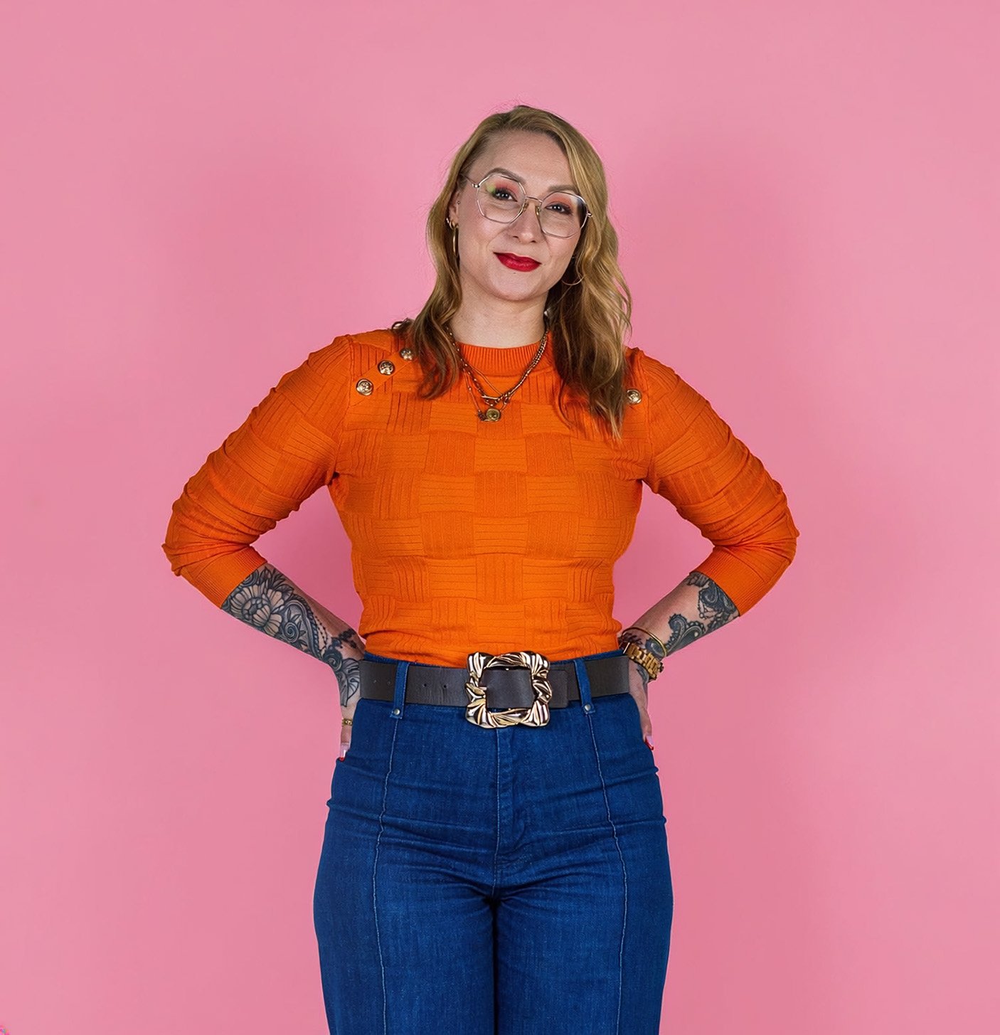 Värianalyysimestari ja kouluttaja Ida Alakorpi