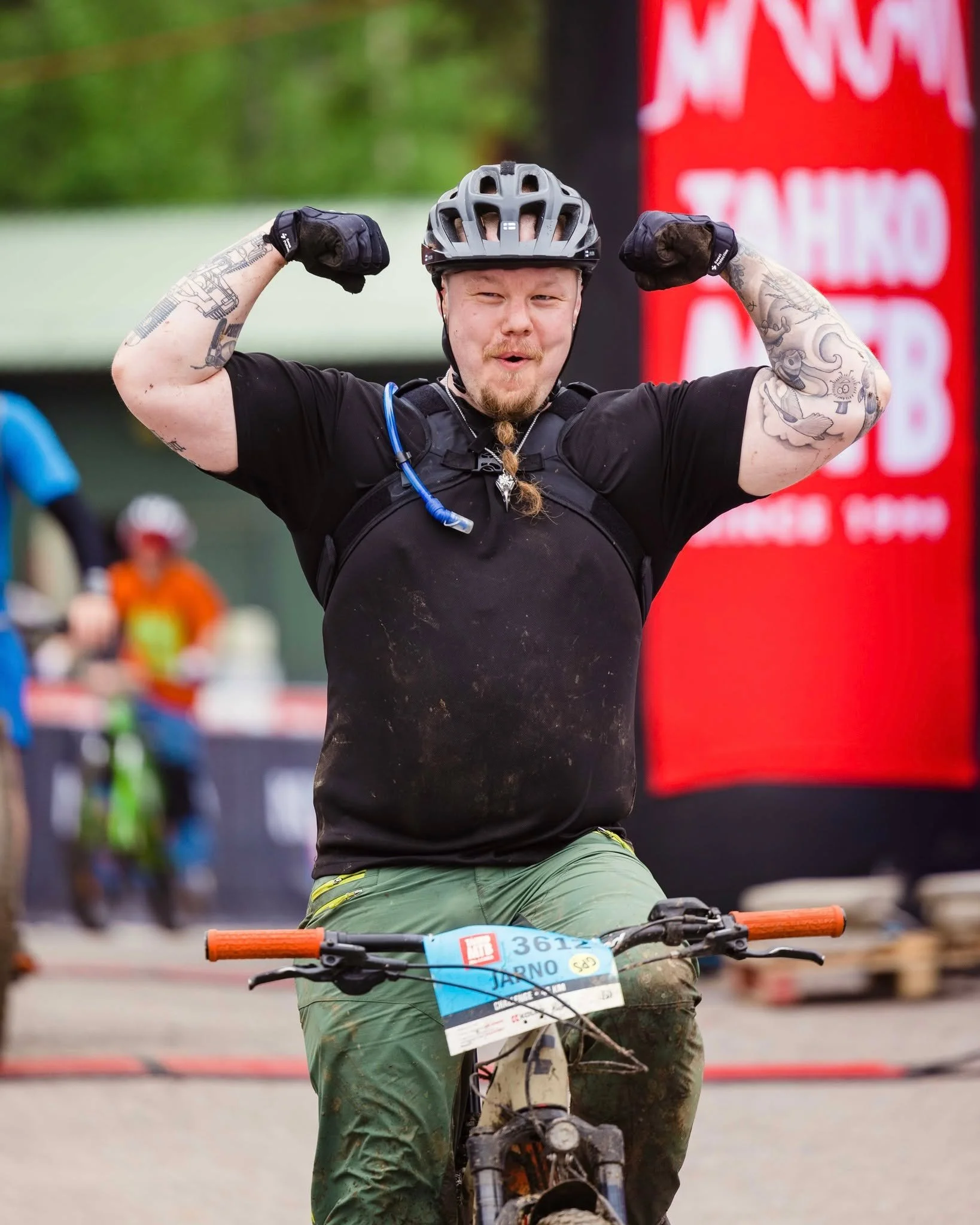 Aikaisessa kev&auml;&auml;ss&auml; on ainakin yksi hyv&auml; puoli: maastoon p&auml;&auml;see py&ouml;r&auml;ilem&auml;&auml;n jo isossa osassa Suomea.💪🚴Miten Tahko MTB -treenit on kulkenu vai meneek&ouml; se niin, ett&auml; lahjattomat ja silleen?