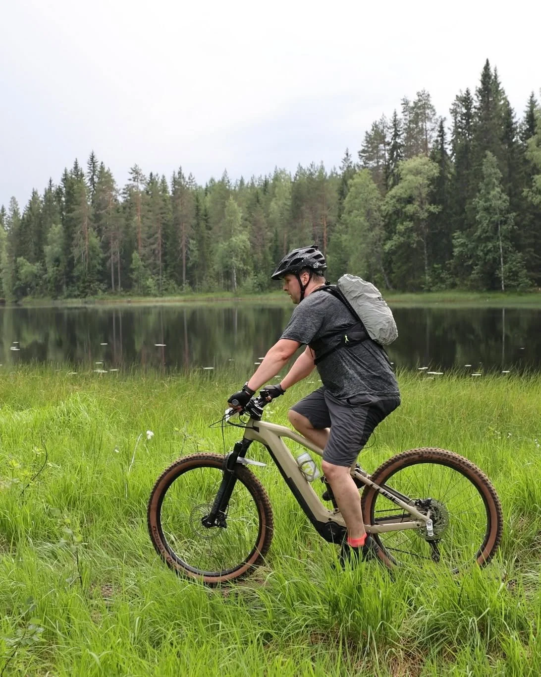 Ens kuussa tahkotaan!💪🔥 Tahko MTB ajetaan 26.&ndash;27.6.2026, ja kun ilmoittaudut mukaan toukokuun aikana, saat lipetin halvemmalla. Luvassa on loistavia reittej&auml;, hyv&auml;&auml; seuraa ja just sen verran itsens&auml; haastamista kun sulle o