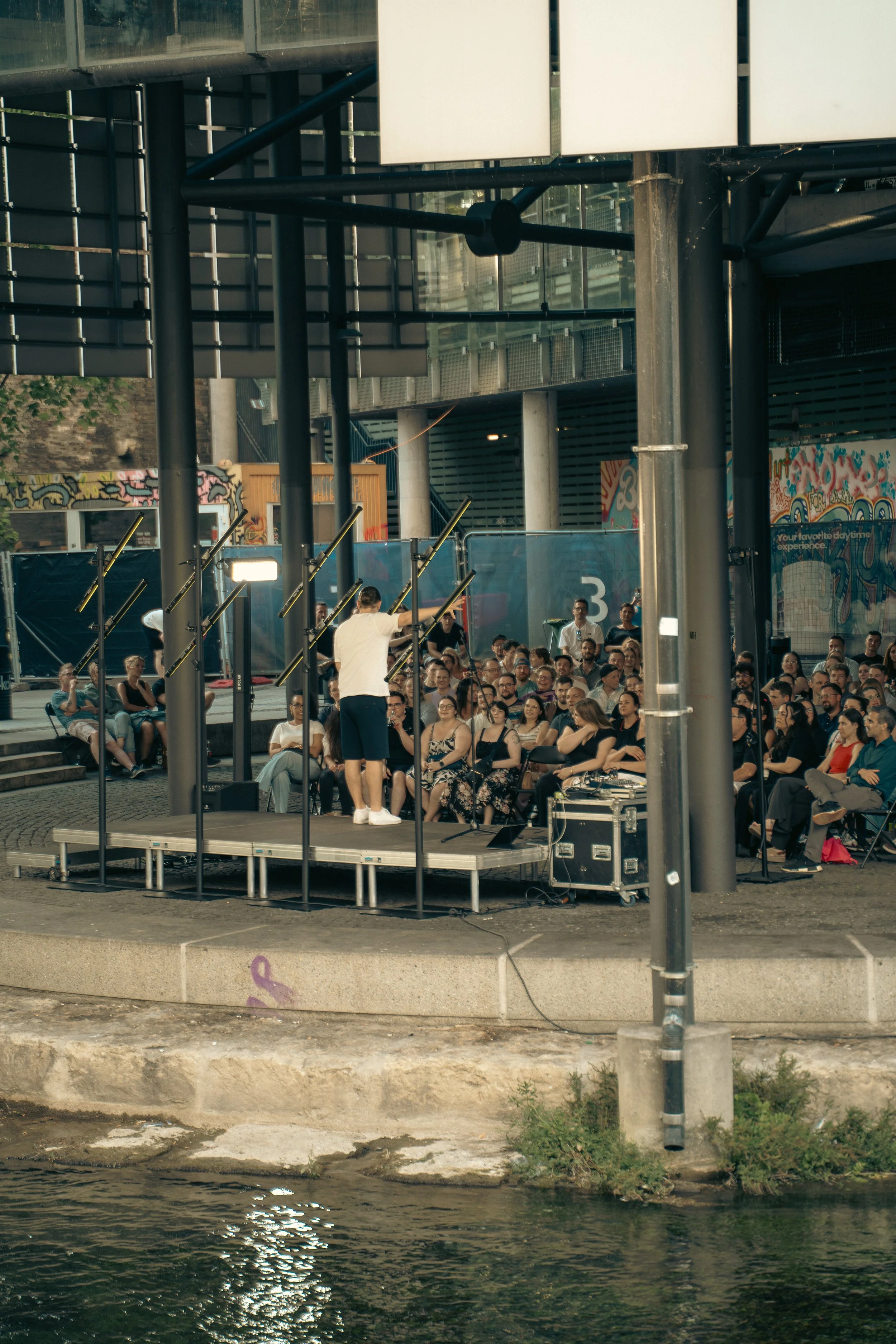 Comedyflash 31.07.26 - 5.jpg