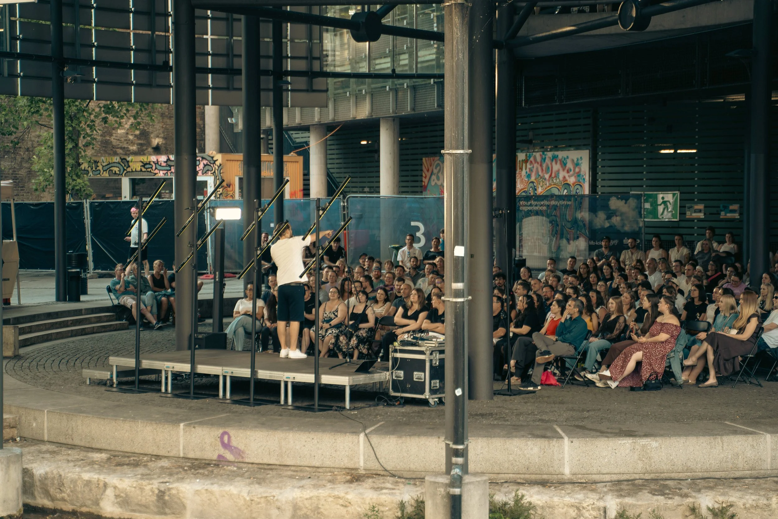 Comedyflash 31.07.26 - 6.jpg
