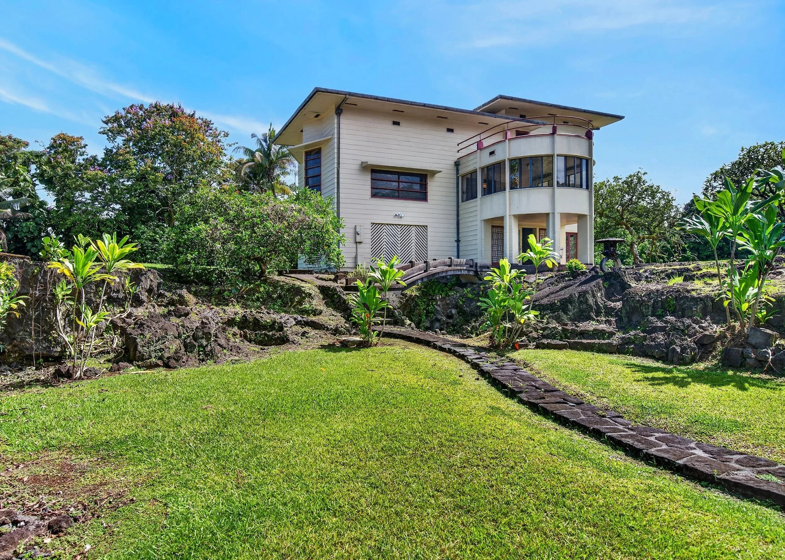 Kalanianaole Street - Hilo