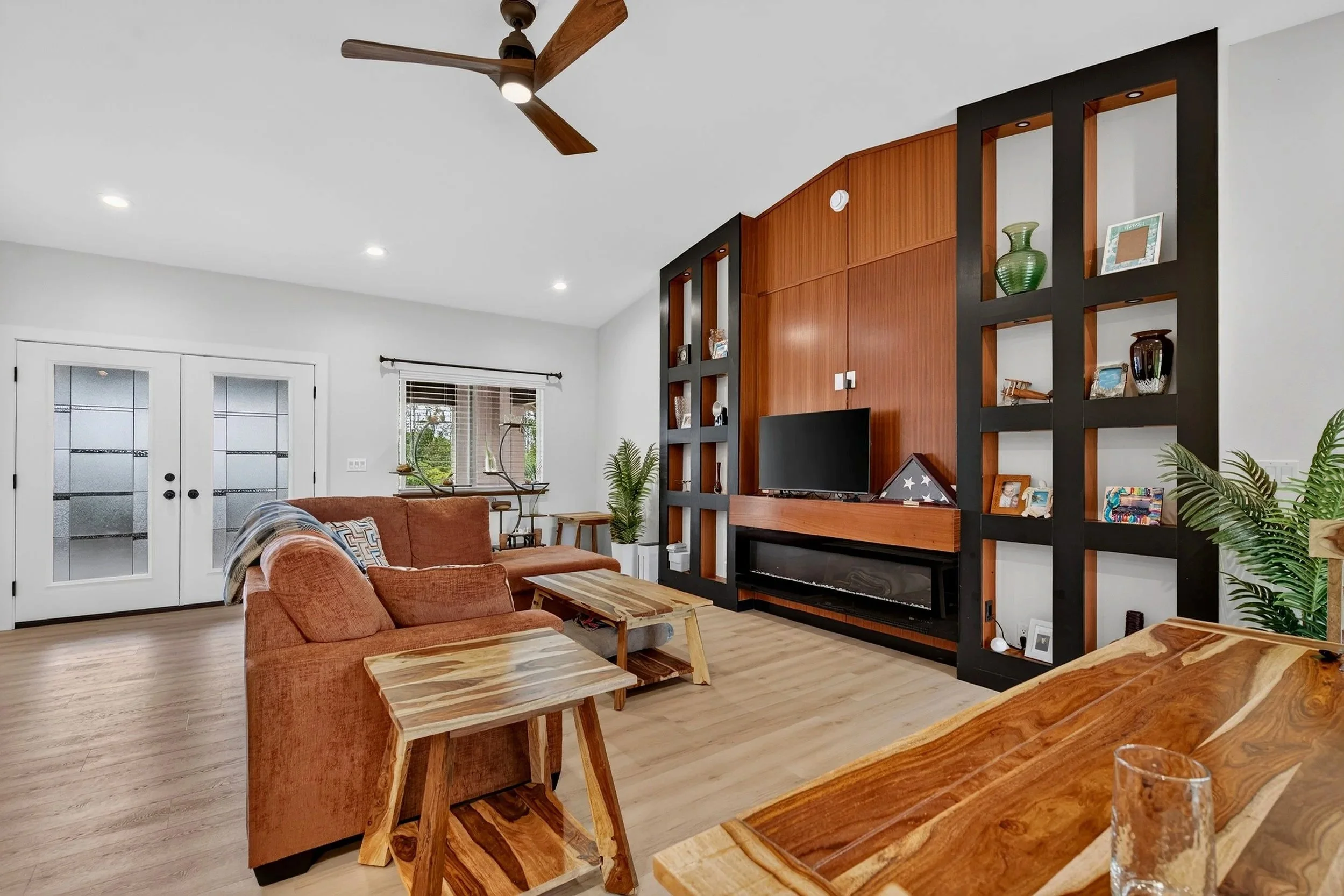 Moho Road - Hawaiian Acres