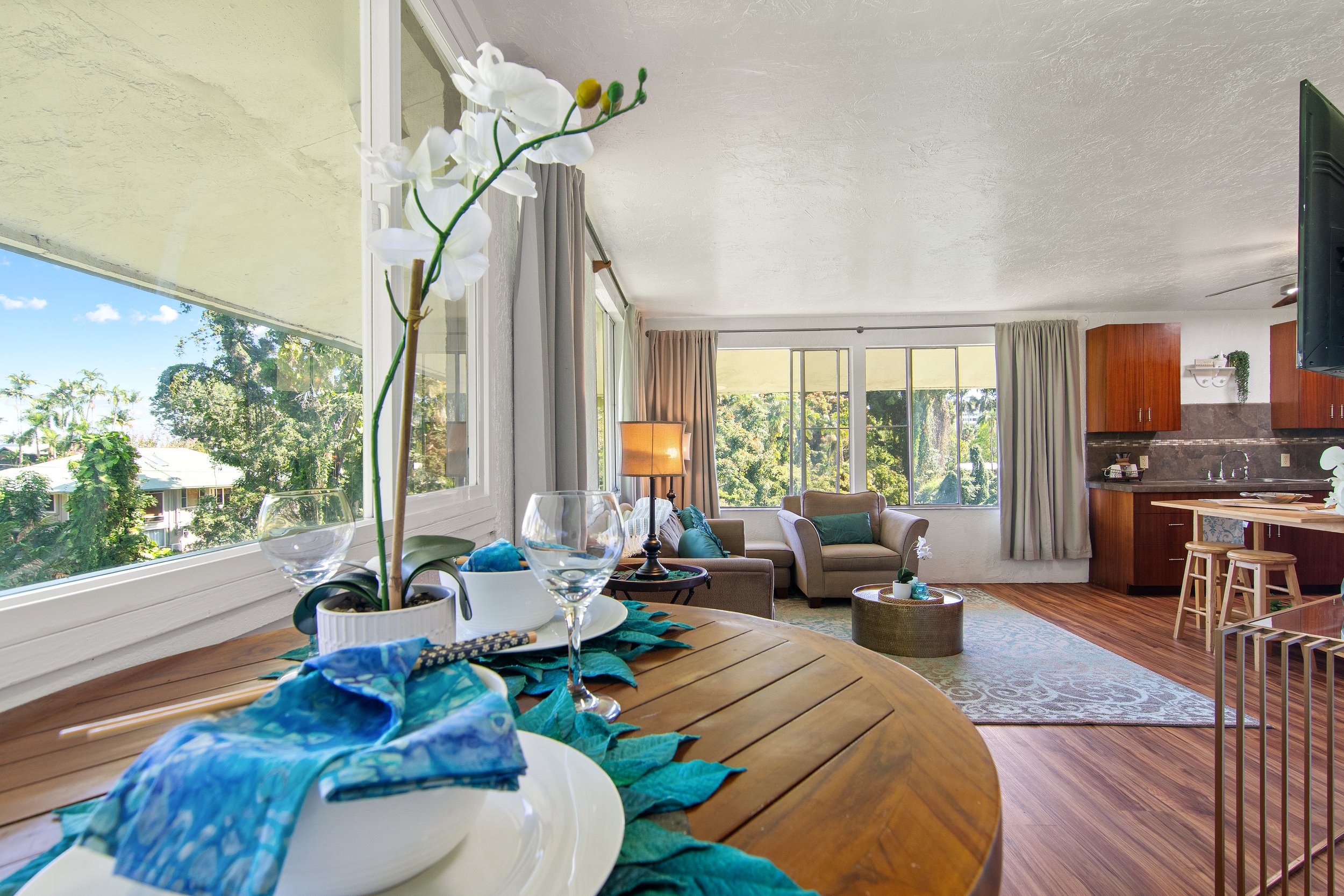Dining area condo photography Wainaku Hilo Hawaii