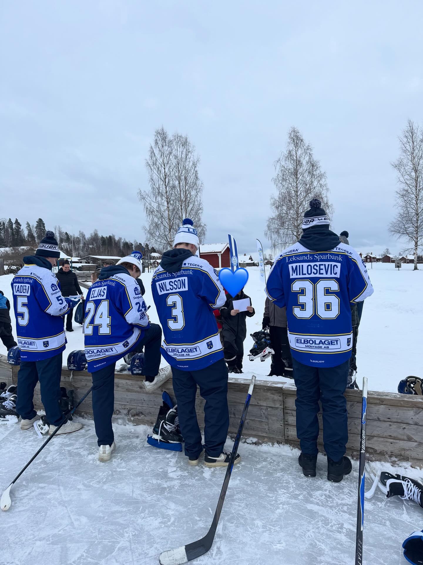 Genom lite dans och magi hamnade barnen p&aring; Ullvi Skola tillsammans med Andro Kardeli, Fred Nilsson, Arvid Eljas och Stefan Milosevic p&aring; OS i Milano/Cortina f&ouml;r att testa olika idrotter. ⛷️🏒🥌 

P&aring; schemat stod bl.a. lagt&auml;