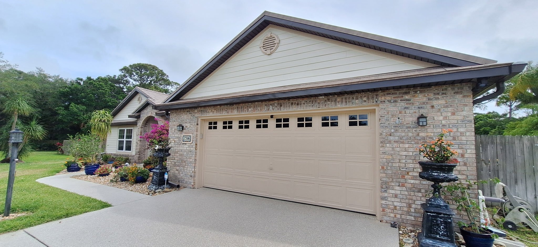 Melbourne Florida garage exterior painting with neutral coastal color palette