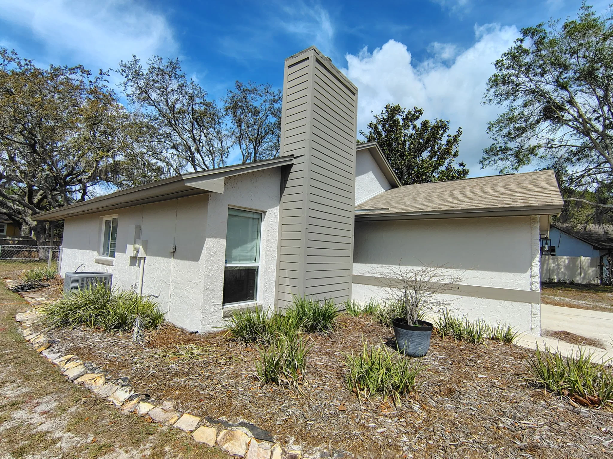 Side View (White + Taupe + Chimney)