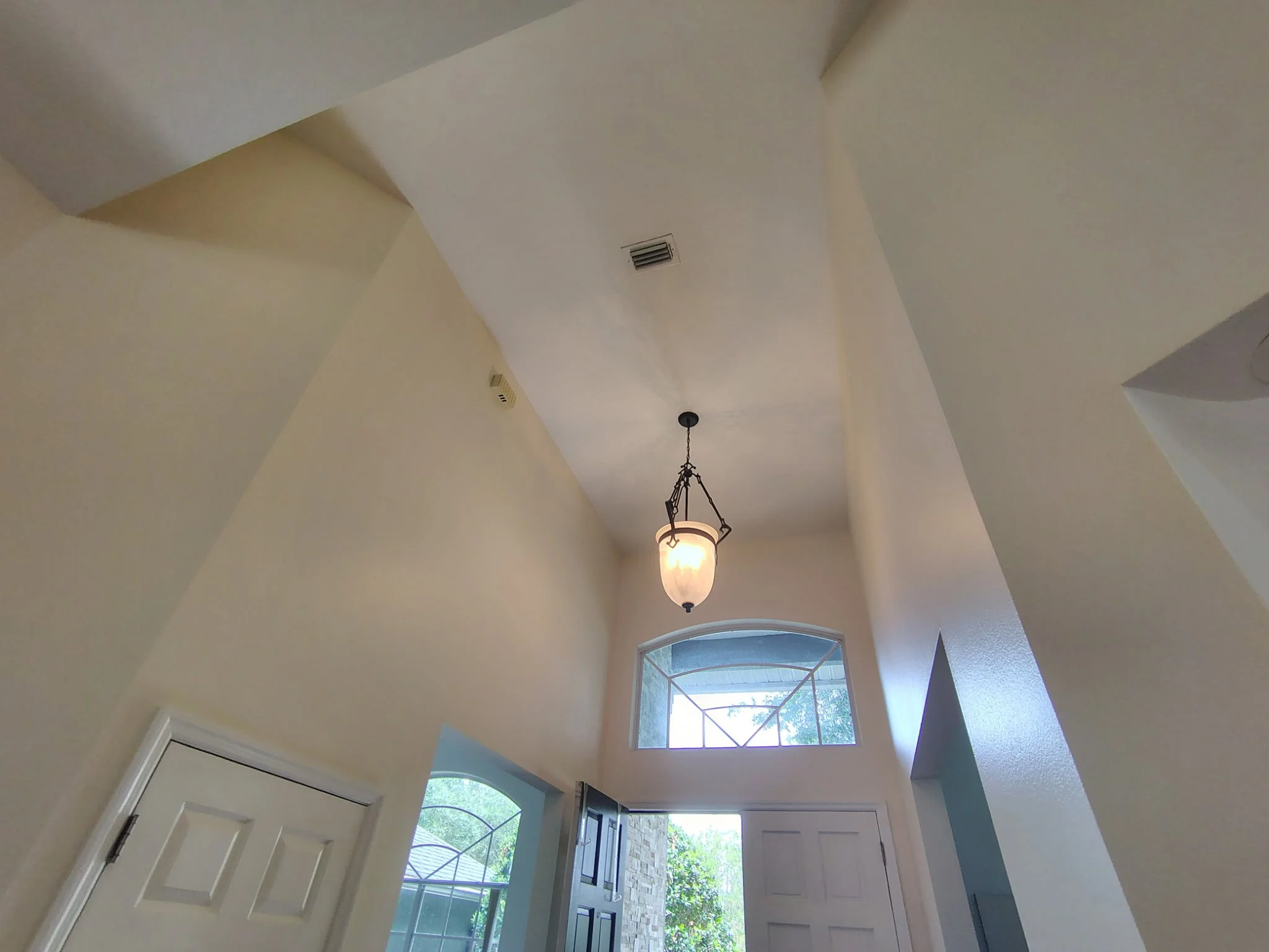 High Entry Ceiling and Foyer Walls