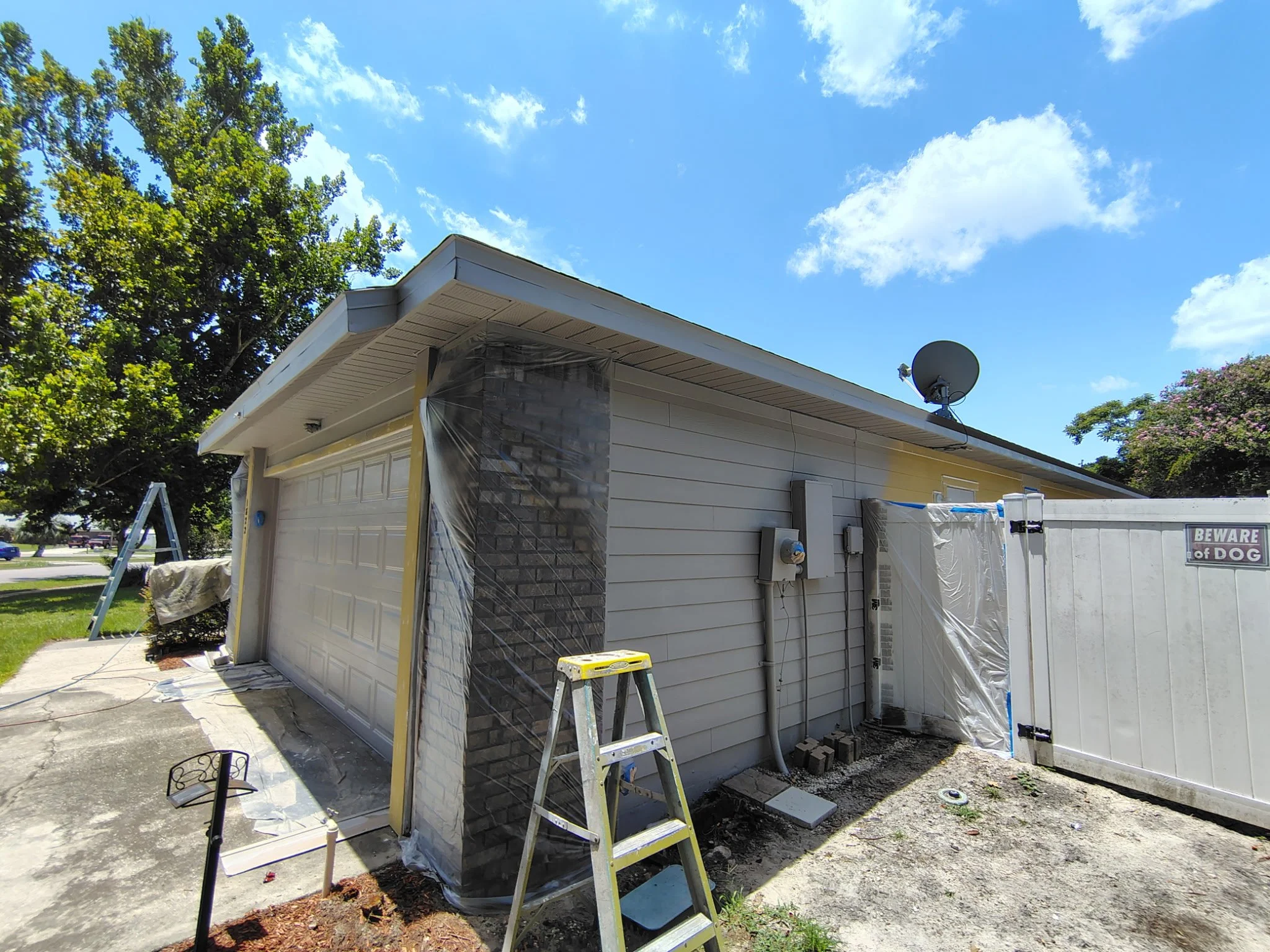 Gray Siding Application