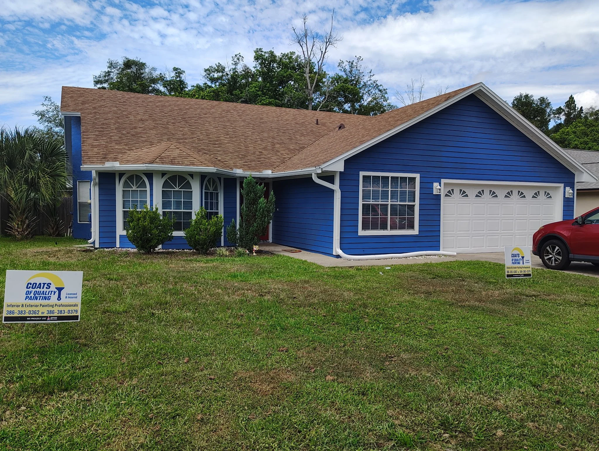 Apopka, FL Exterior Painting Transformation: From Faded Beige to Bold Blue Curb Appeal