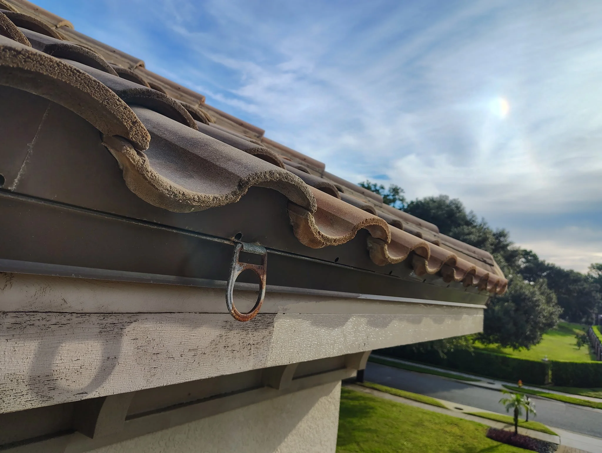 Weathered Fascia &amp; Roof Edge