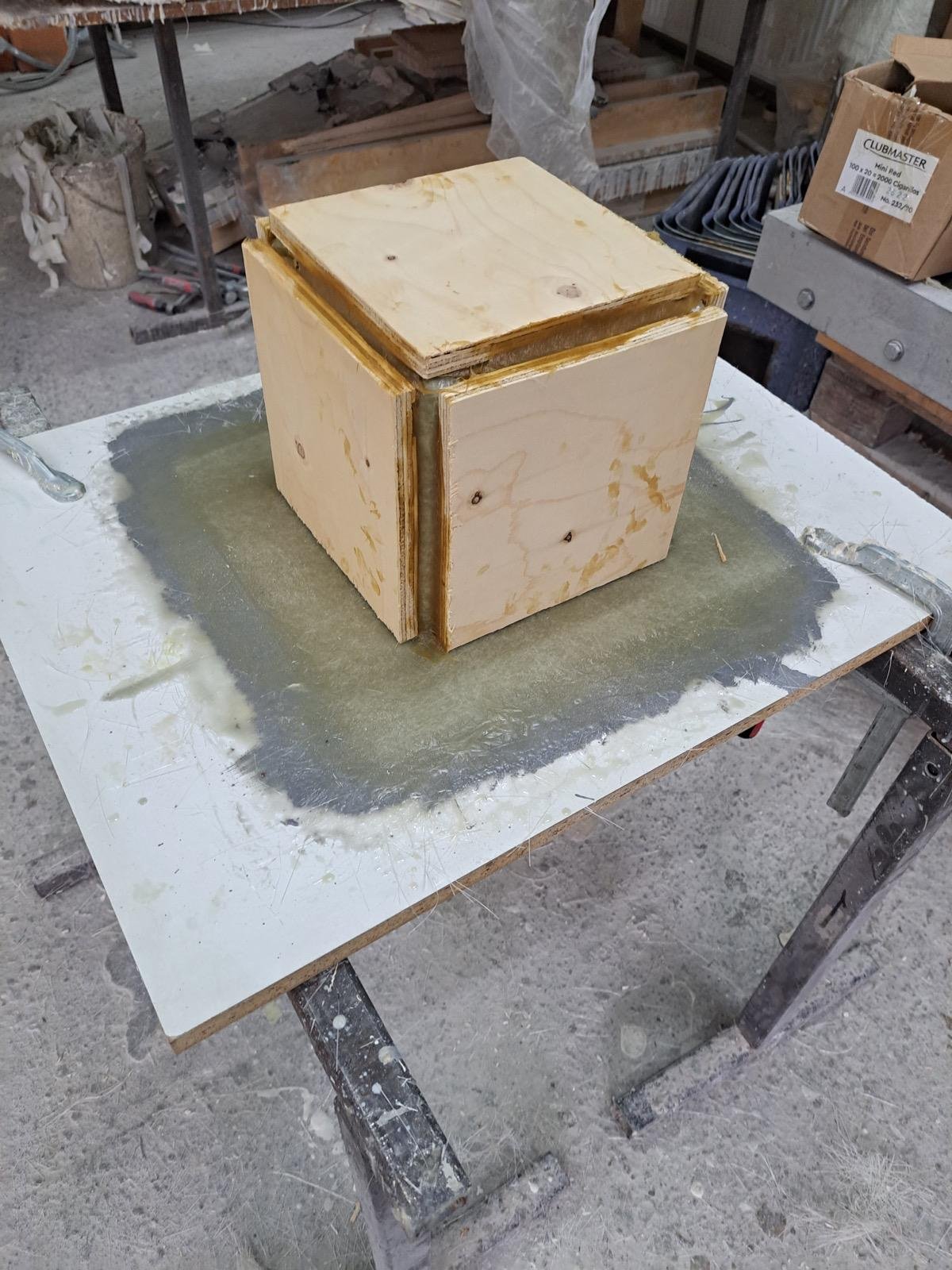 Rectangular moulds for fiberglass composite planters