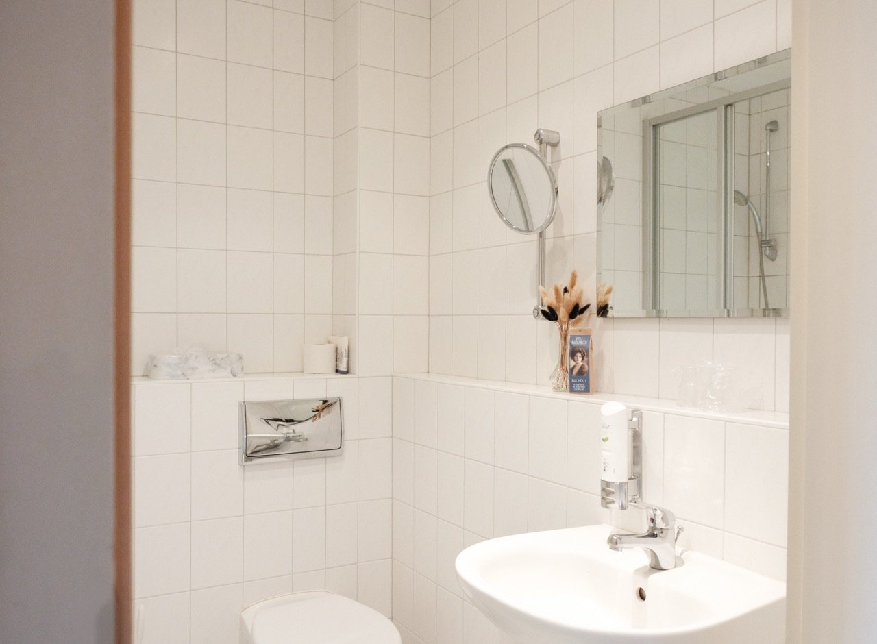 Fontane - Doppelzimmer Komfort im Erdgeschoss mit Terrasse, Seeblick &amp; Zugang zum Garten