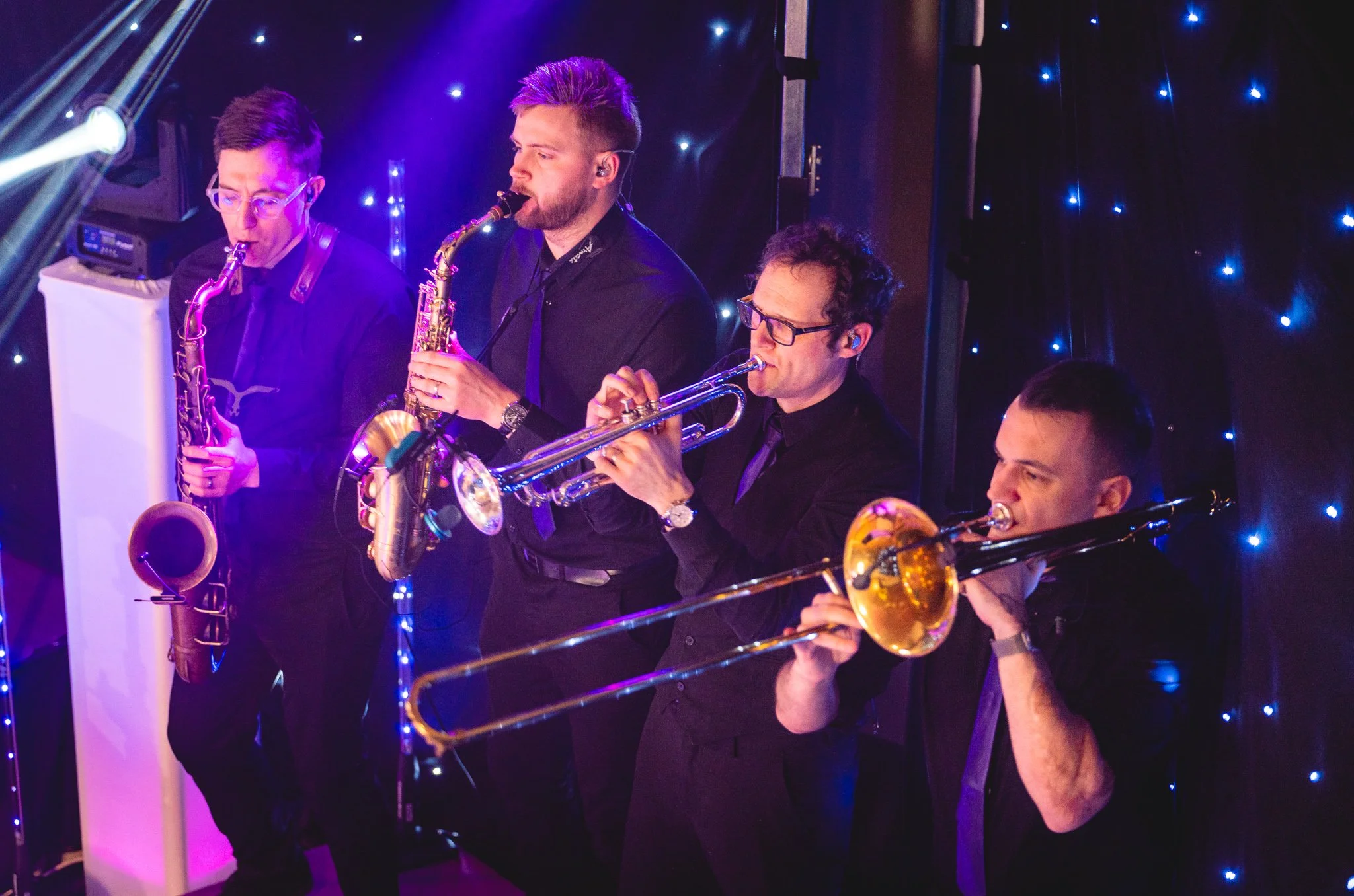The Vibrations Show Band