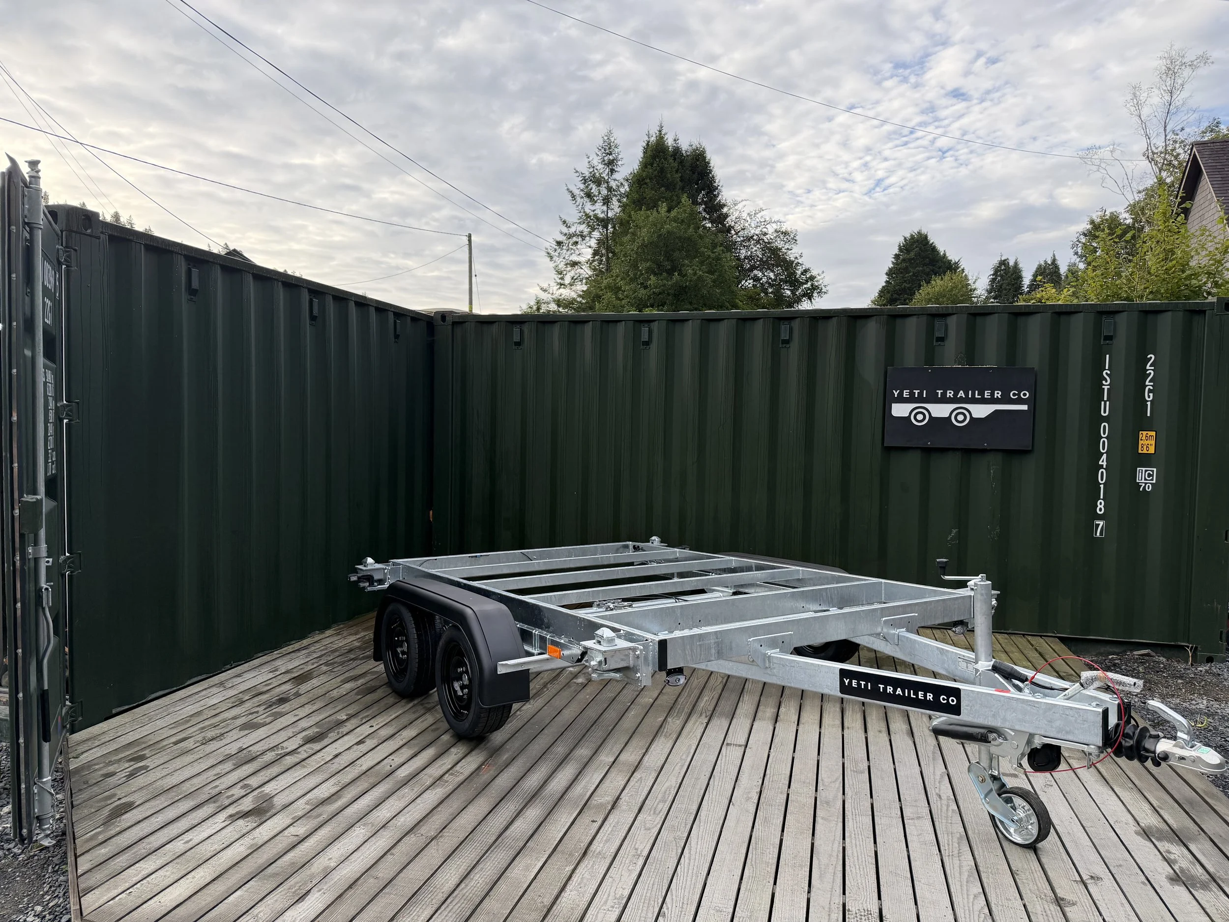 Container Trailers: A Complete Guide to Moving 10ft &amp; 20ft Shipping Containers