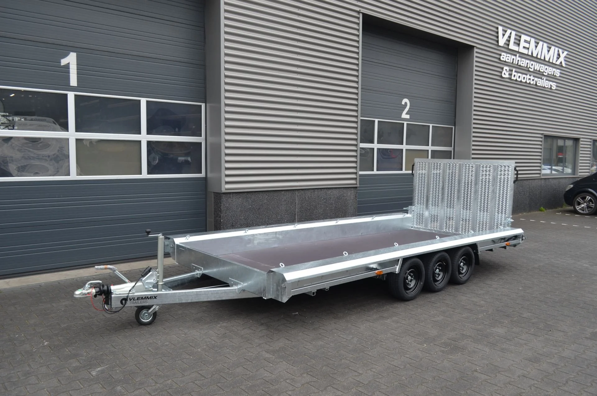 480x180 Machine transporter (3 x axle 1350 kg)