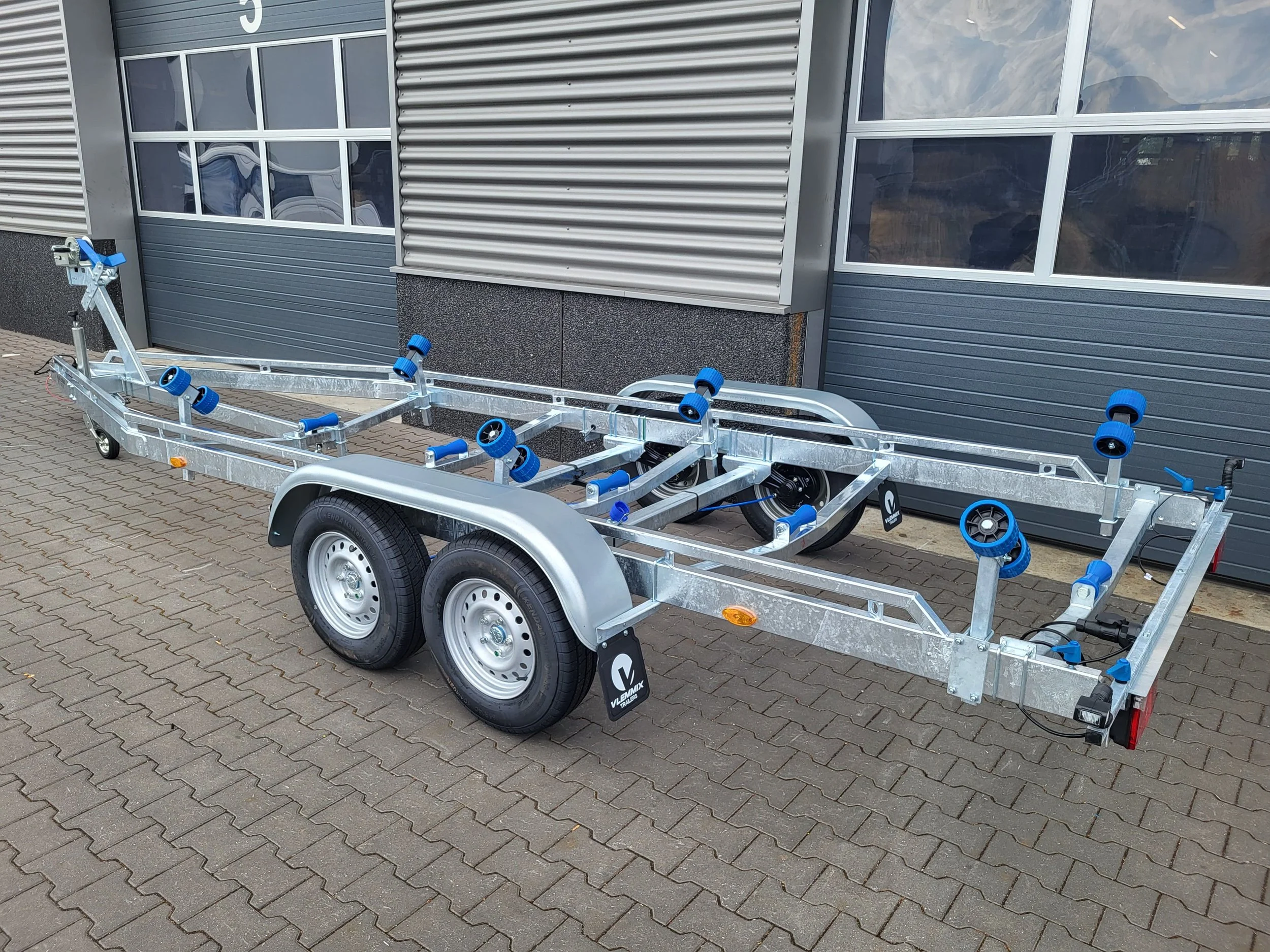 Standaard Boottrailer 7m 2 assen (1).jpg