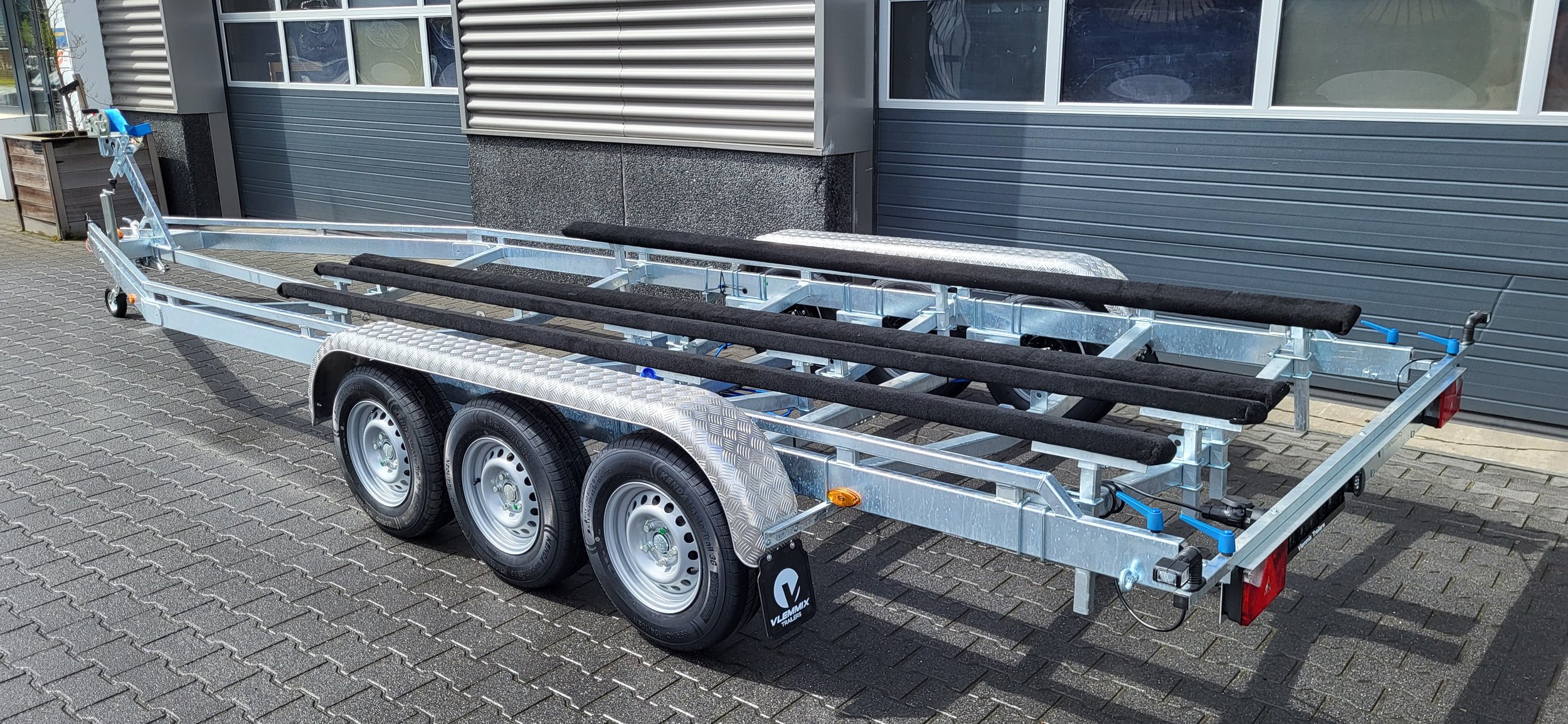 Balken Trailer 8,4m 3 assen (2).jpg (Copy) (Copy)