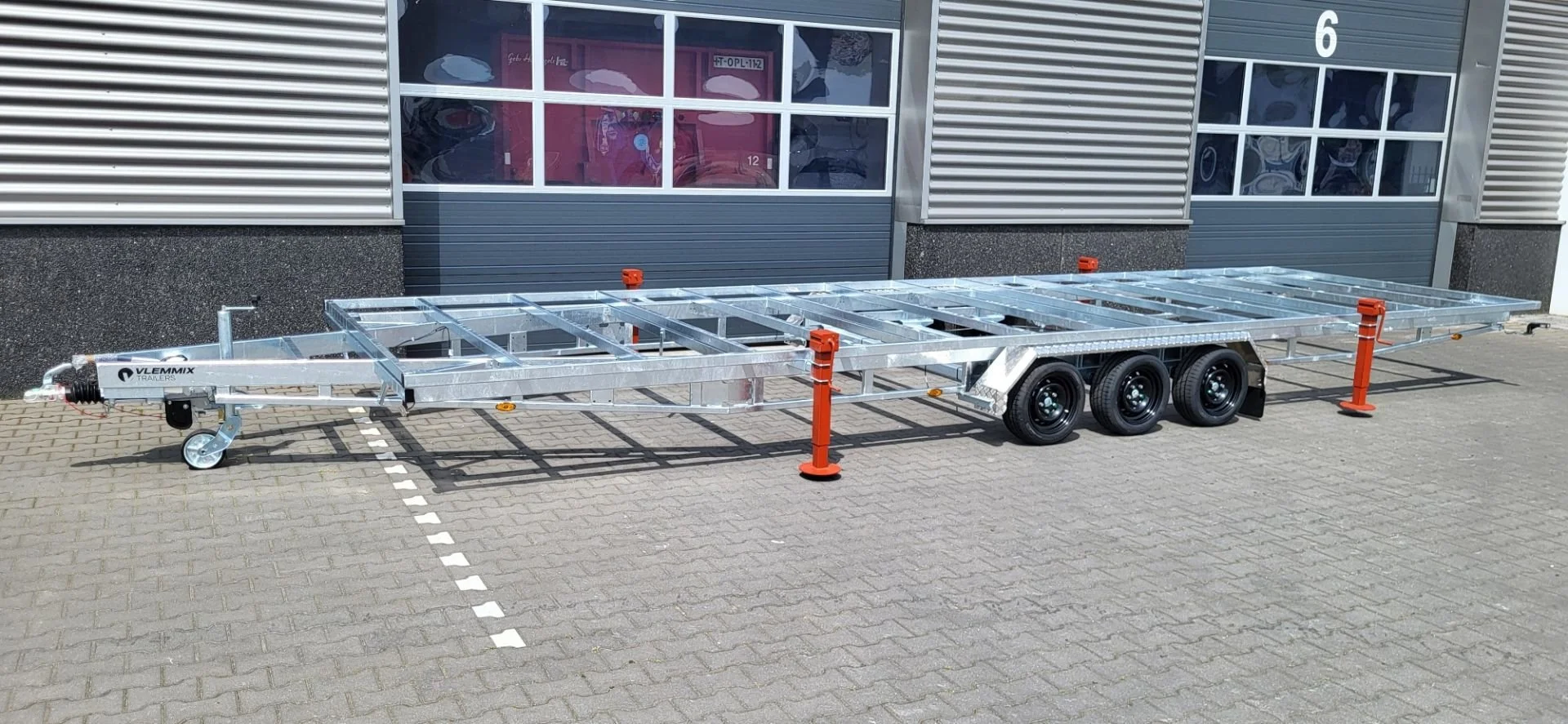 Detachable Trailer 840 3×1350 kg