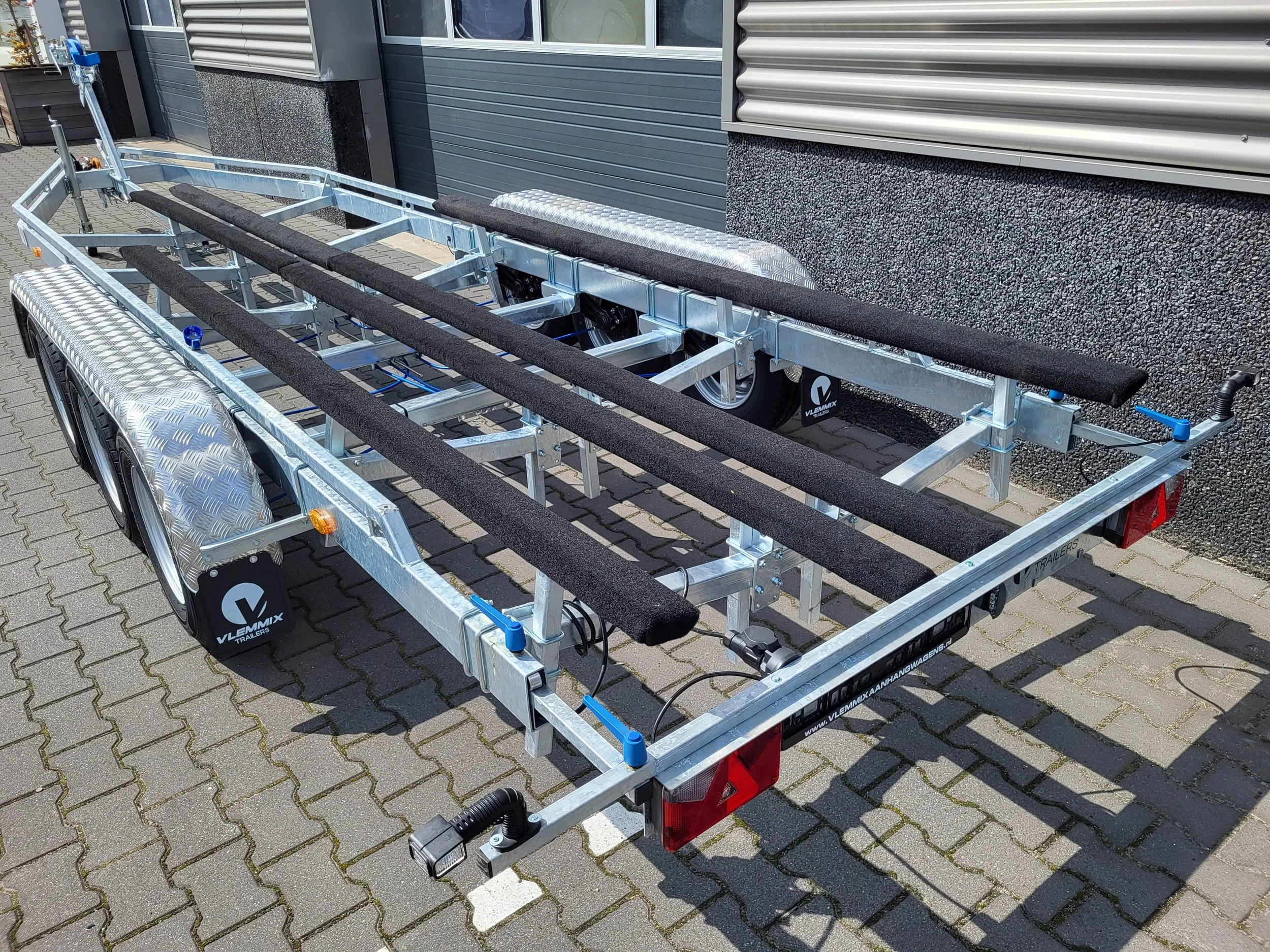 Balken Trailer 7,8m 3 assen (2).jpg (Copy)