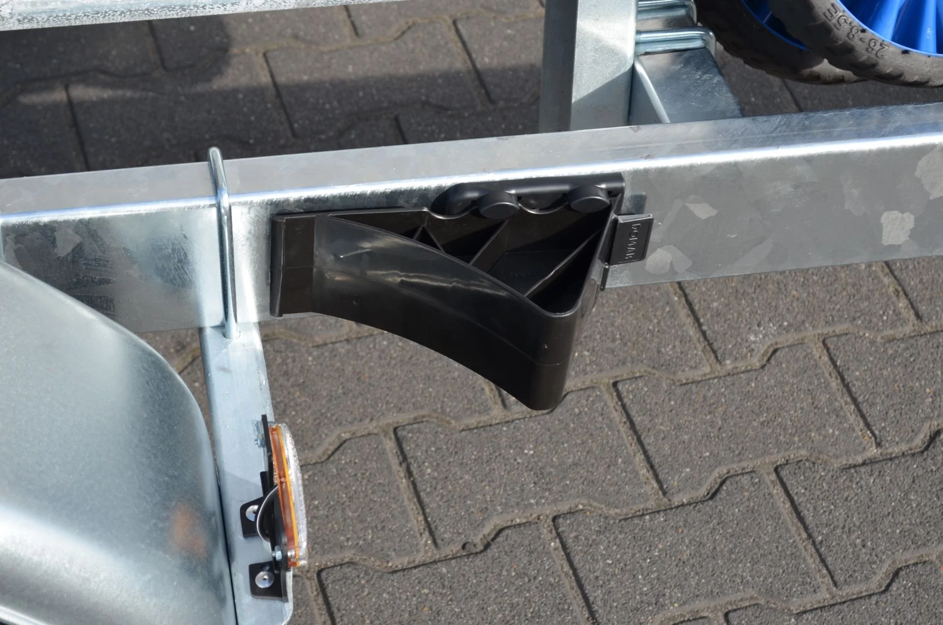 Wheel chocks x2