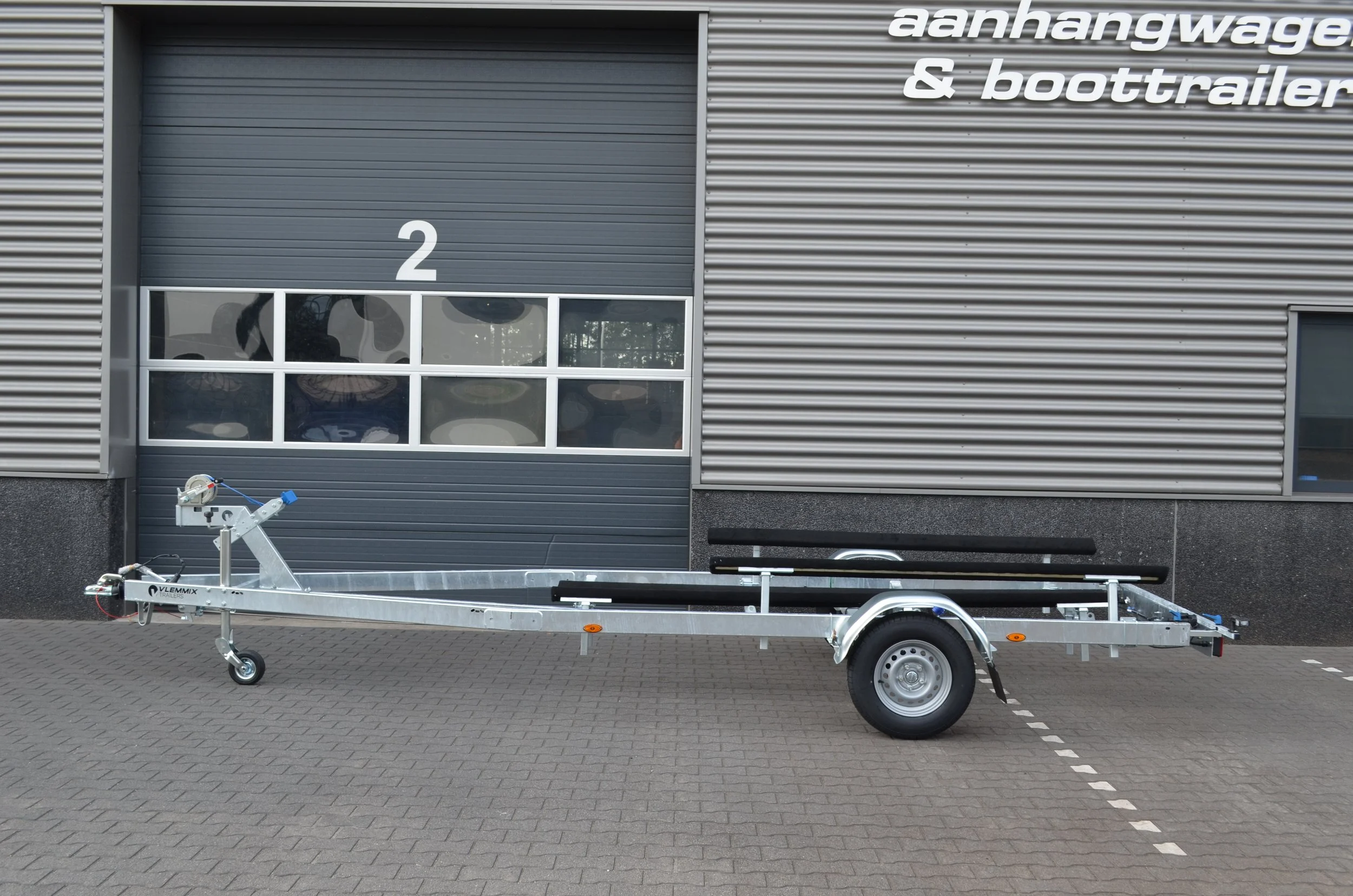 Bunk trailer 6.3m 1x1800kg