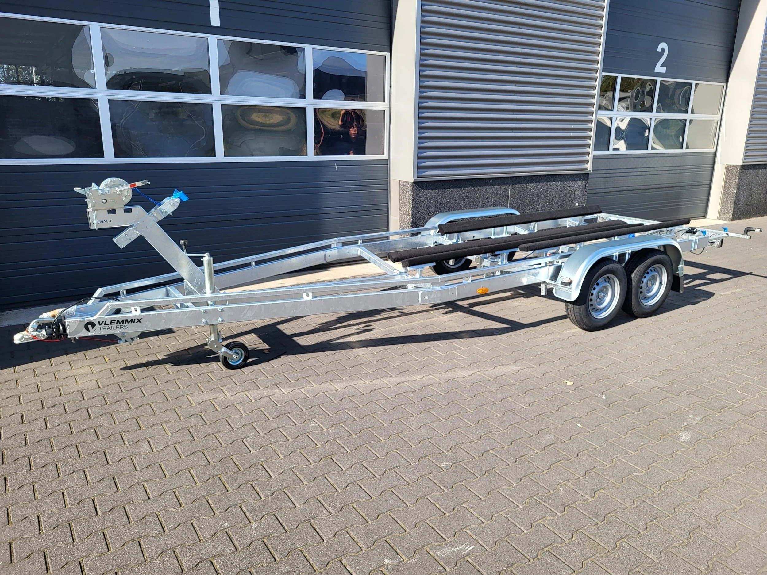 Bunk trailer 6.3m 2x1350kg