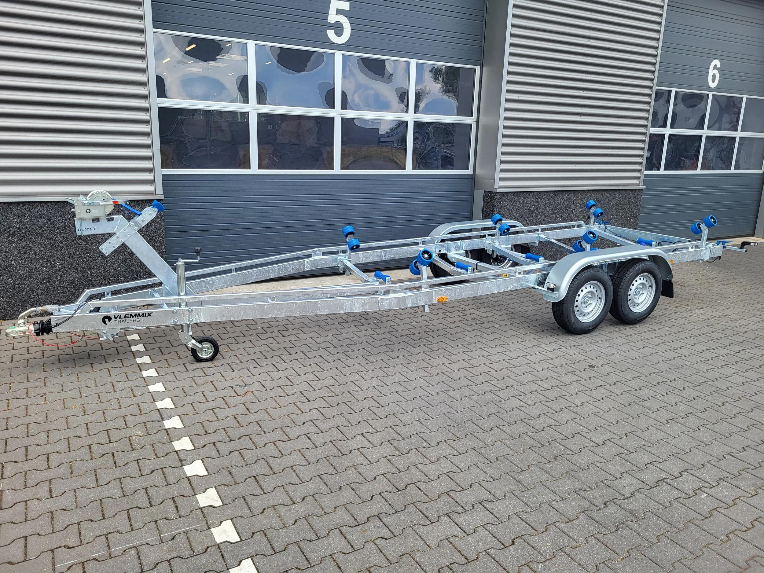 Standaard Boottrailer 7m 2 assen (2).jpg