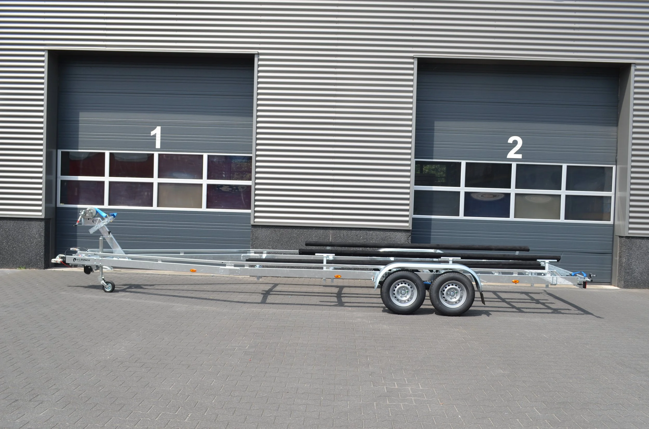 Bunk trailer 8.4m 2x1800kg