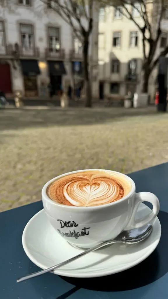 dear-breakfast-lizbona-kawa-576x1024.jpg.webp
