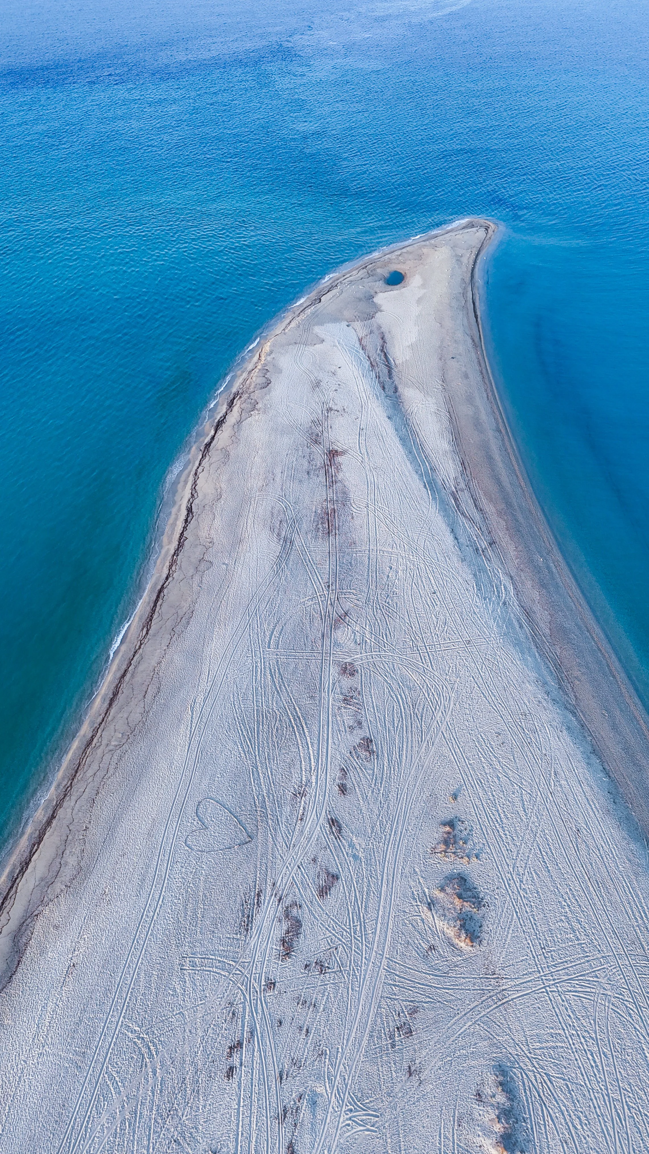 Nietypowy camping w Grecji: plaża w kształcie delfina na Chalkidiki