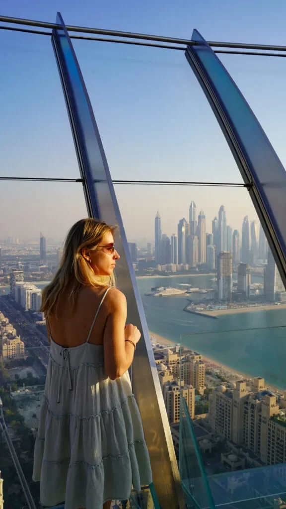 podrozniczka-w-dubaju.webp