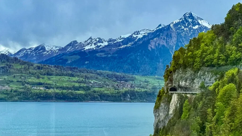 szwajcarskie widoki. interlaken
