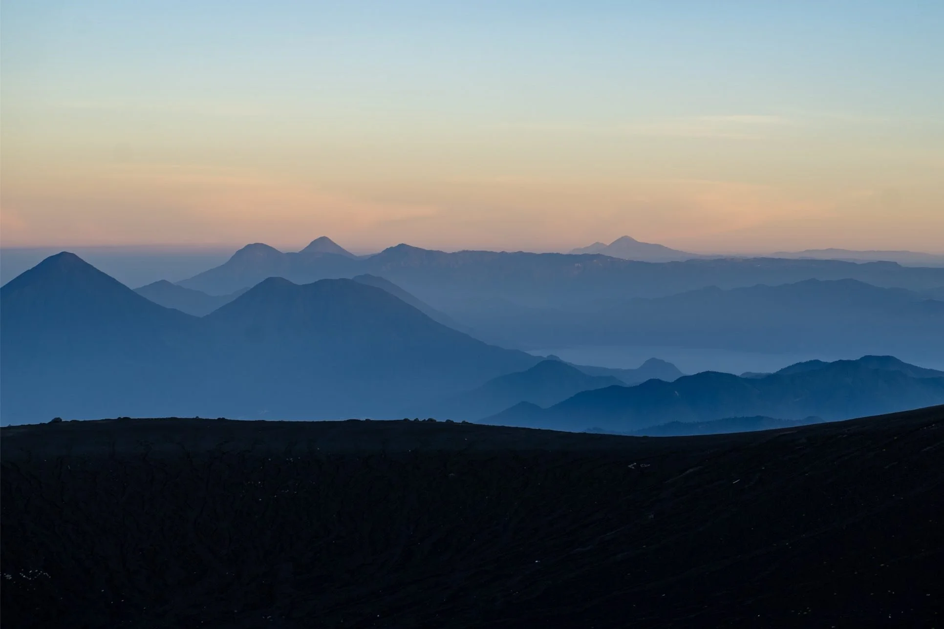 wspinaczka-na-wulkan-acatenango-atak-szczytowy-swit-Patrycja-Galinska